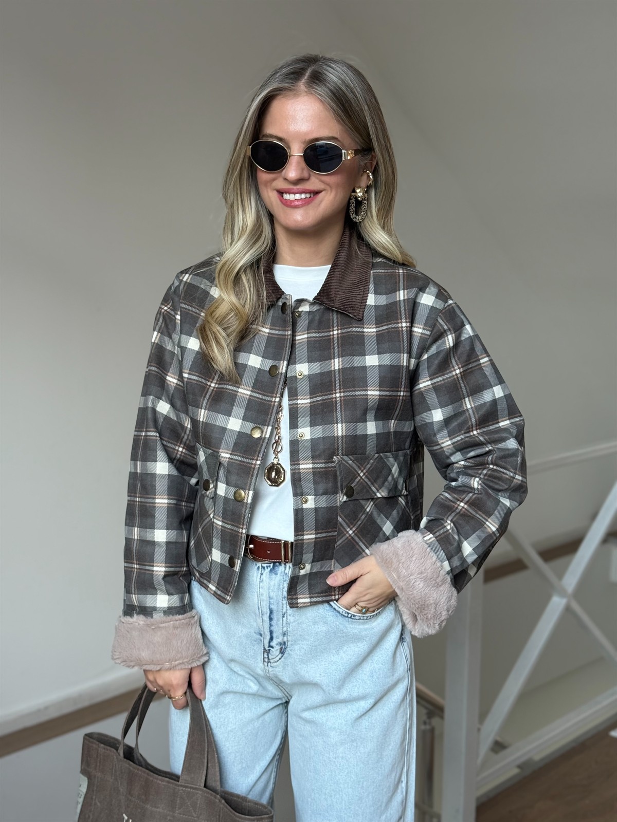 Kadife Yaka İçi Kürklü Ekoseli Ceket - Haki