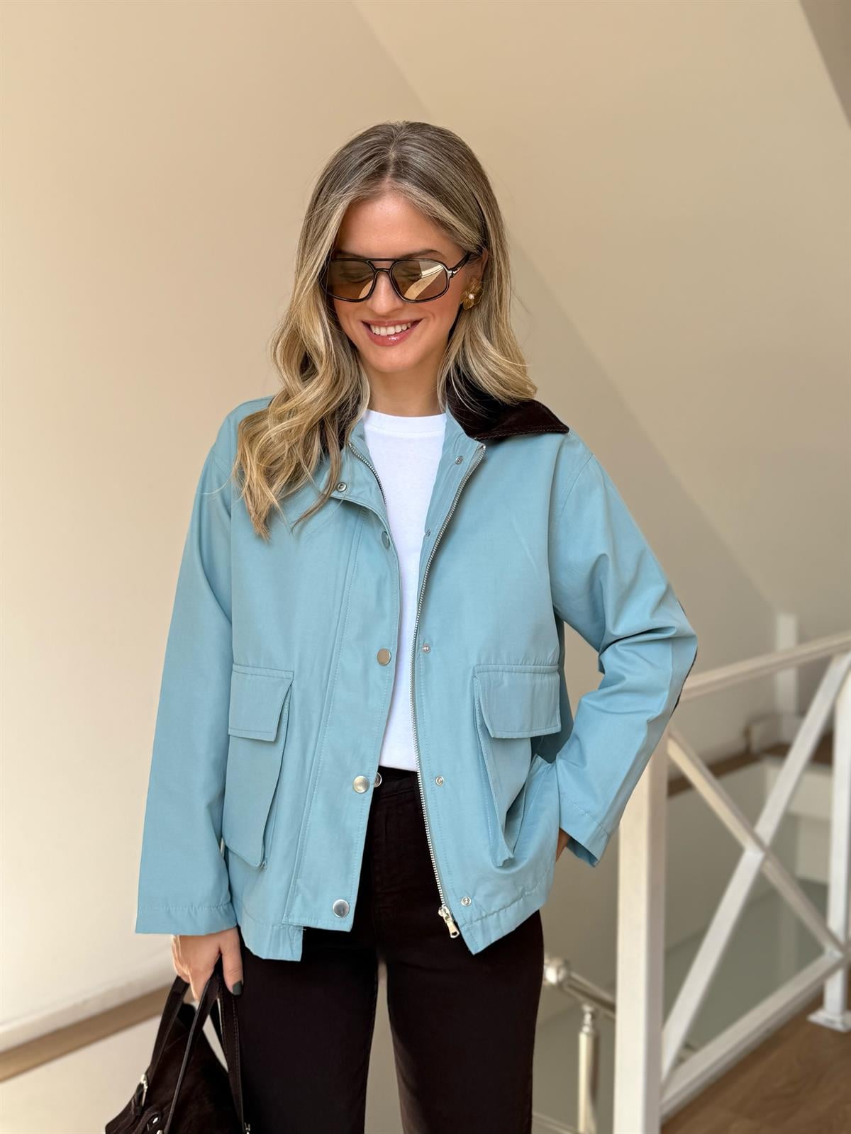 Kadife Yakalı Tasarım Trençkot - Mavi