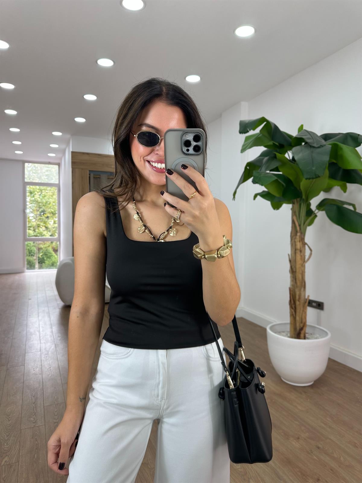 Kalın Askılı Kare Yaka Atlet - Siyah