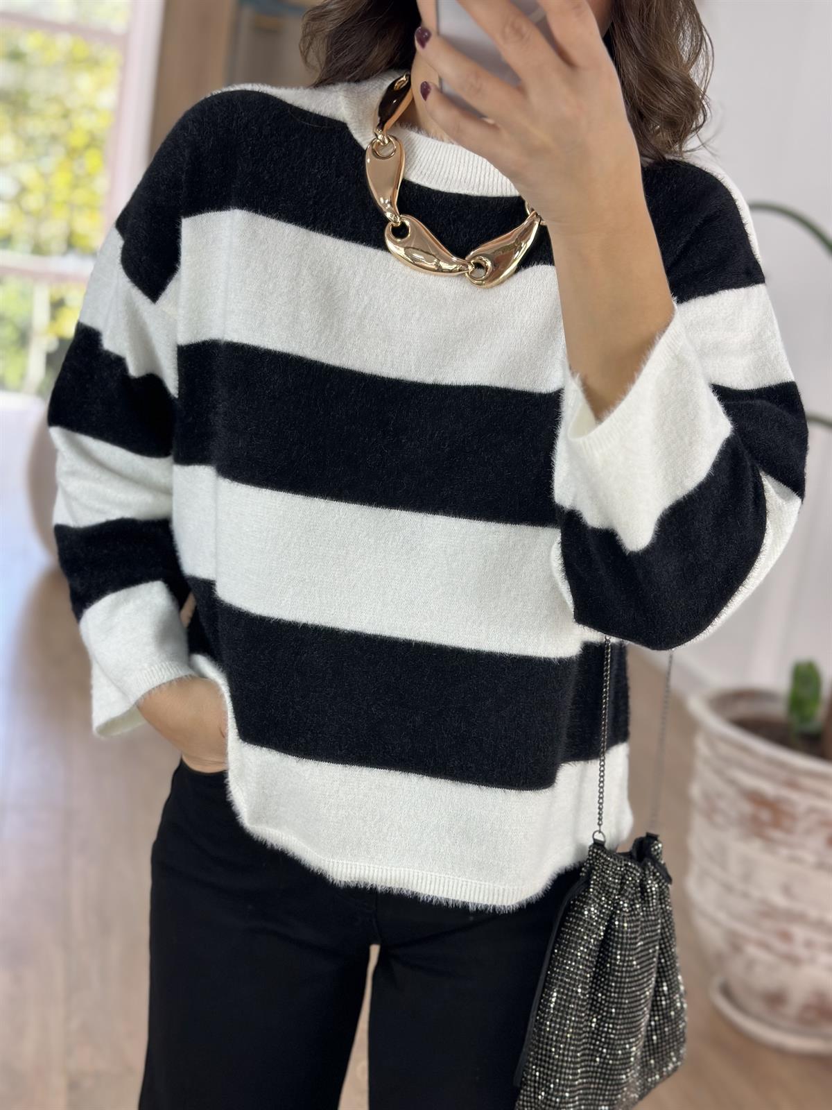 Kalın Çizgili Sakallı Triko Kazak