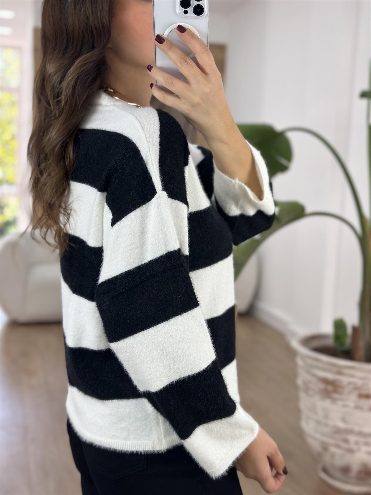 Kalın Çizgili Sakallı Triko Kazak