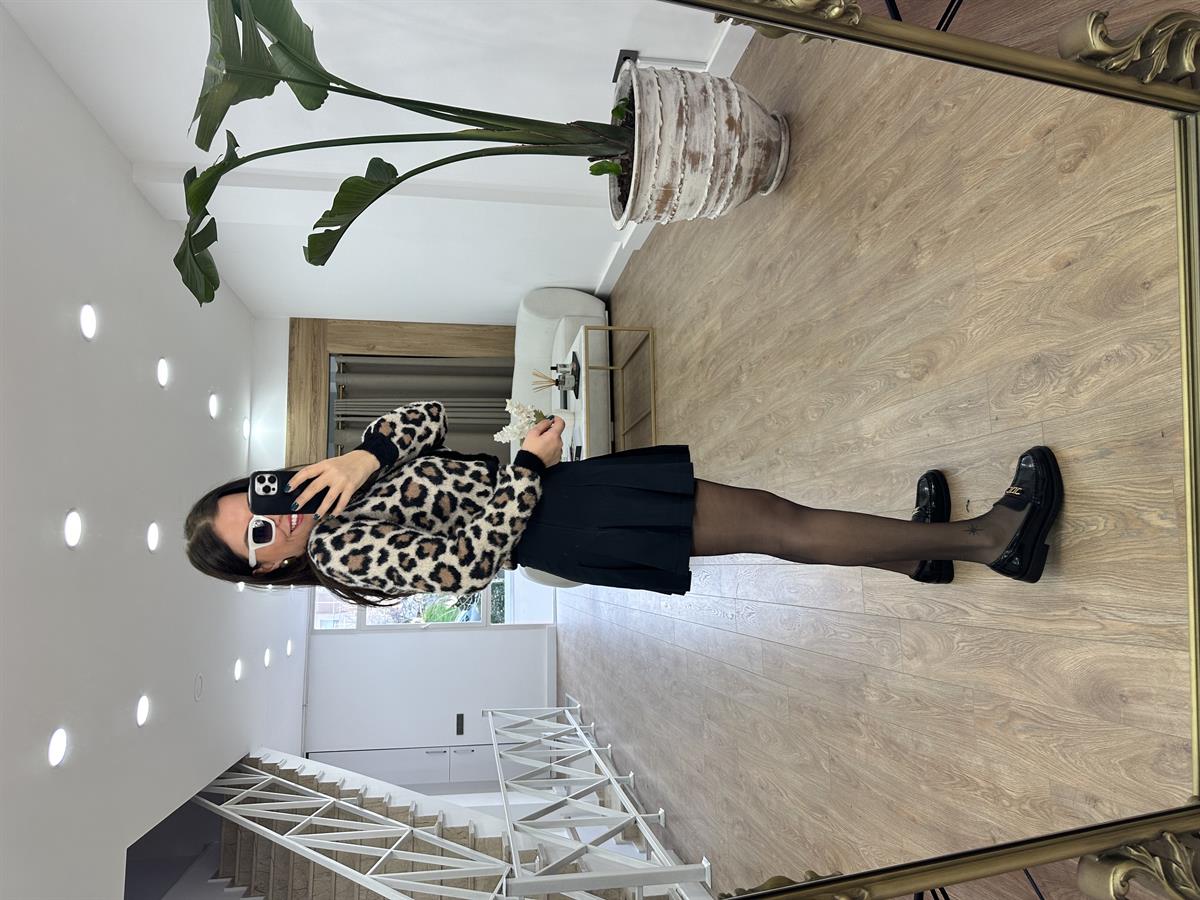 Kalın Pileli İnce Gabardin Etek