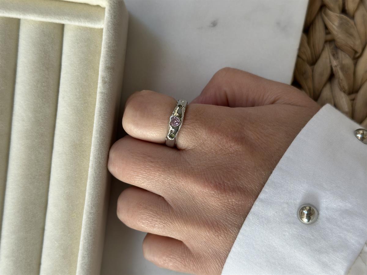 Kalp Detay Silver Ayarlanabilir Taşlı Yüzük