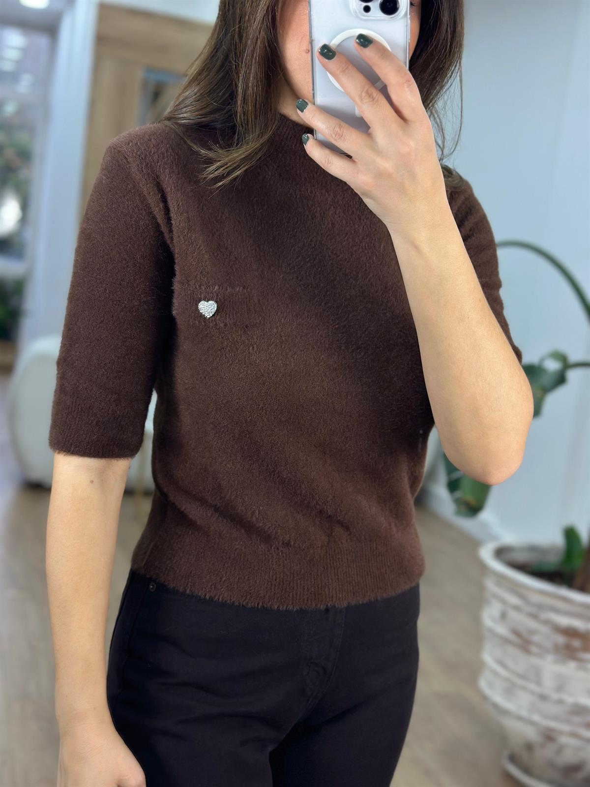 Kalp Detaylı Balıkçı Yaka Sakallı Triko Kazak - Kahverengi