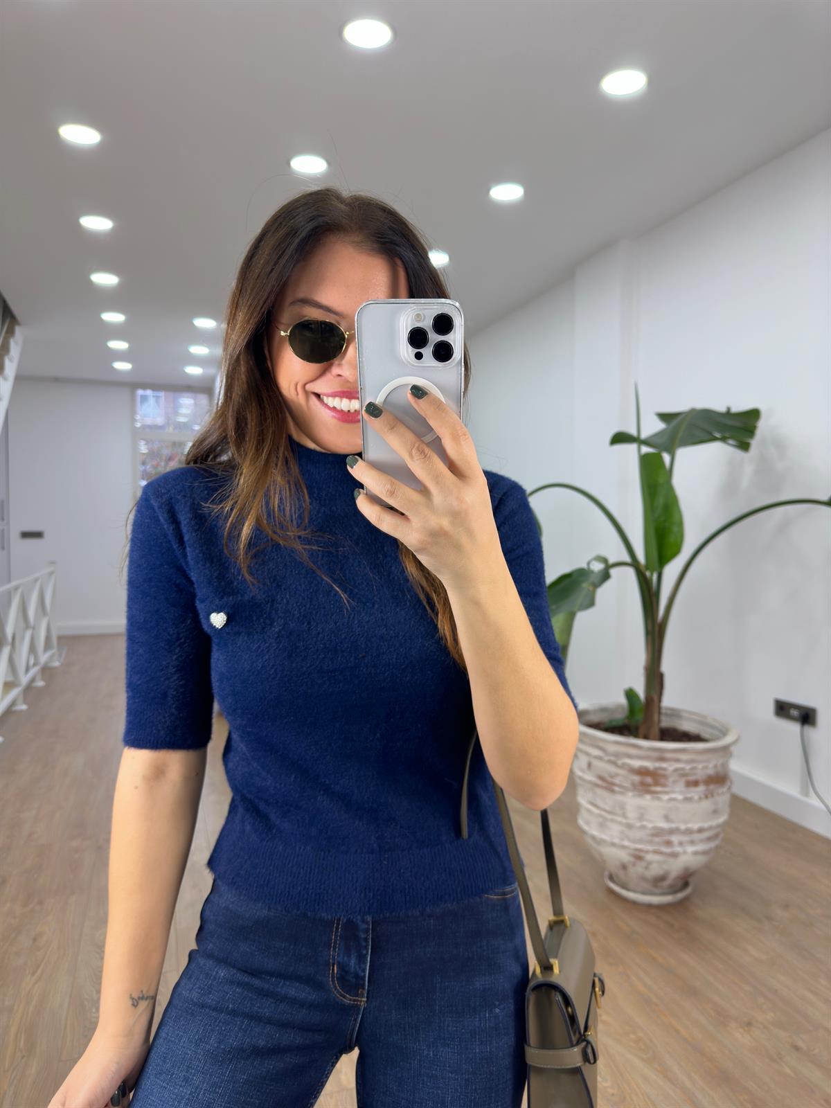 Kalp Detaylı Balıkçı Yaka Sakallı Triko Kazak - Lacivert