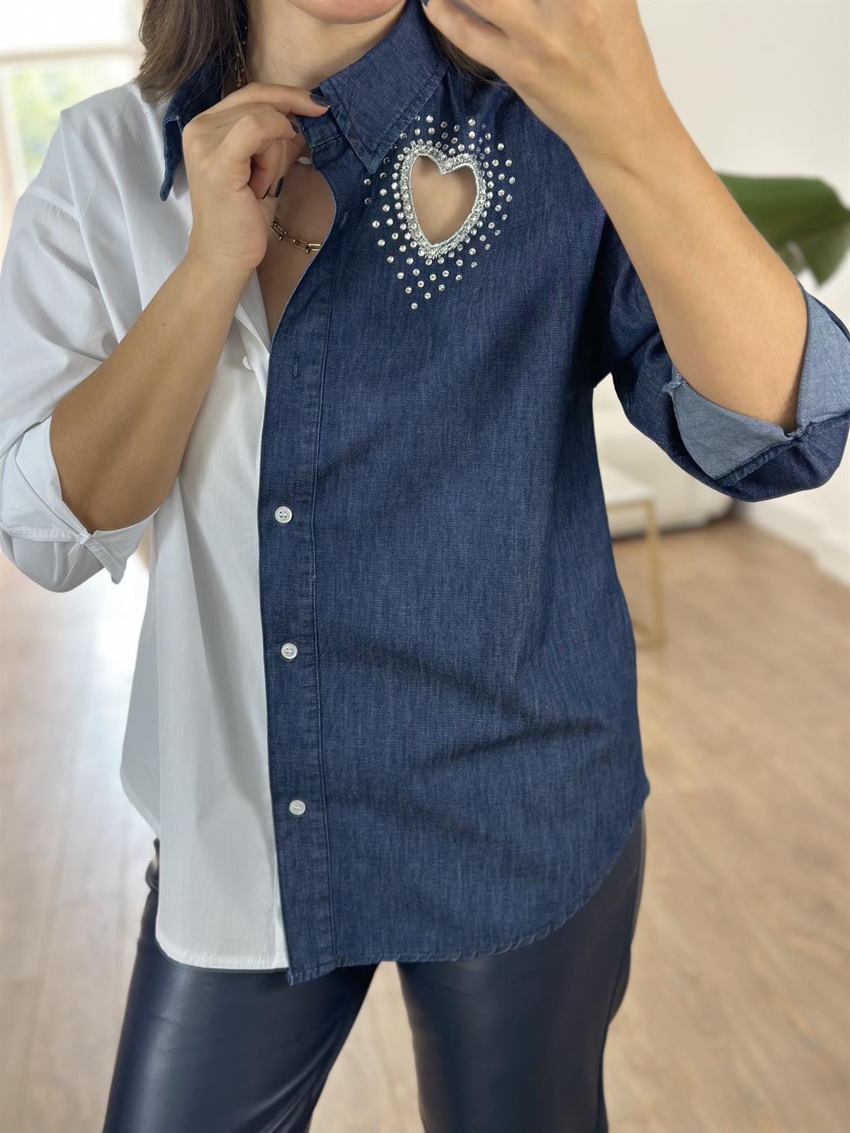 Kalp Detaylı Tensel Gömlek