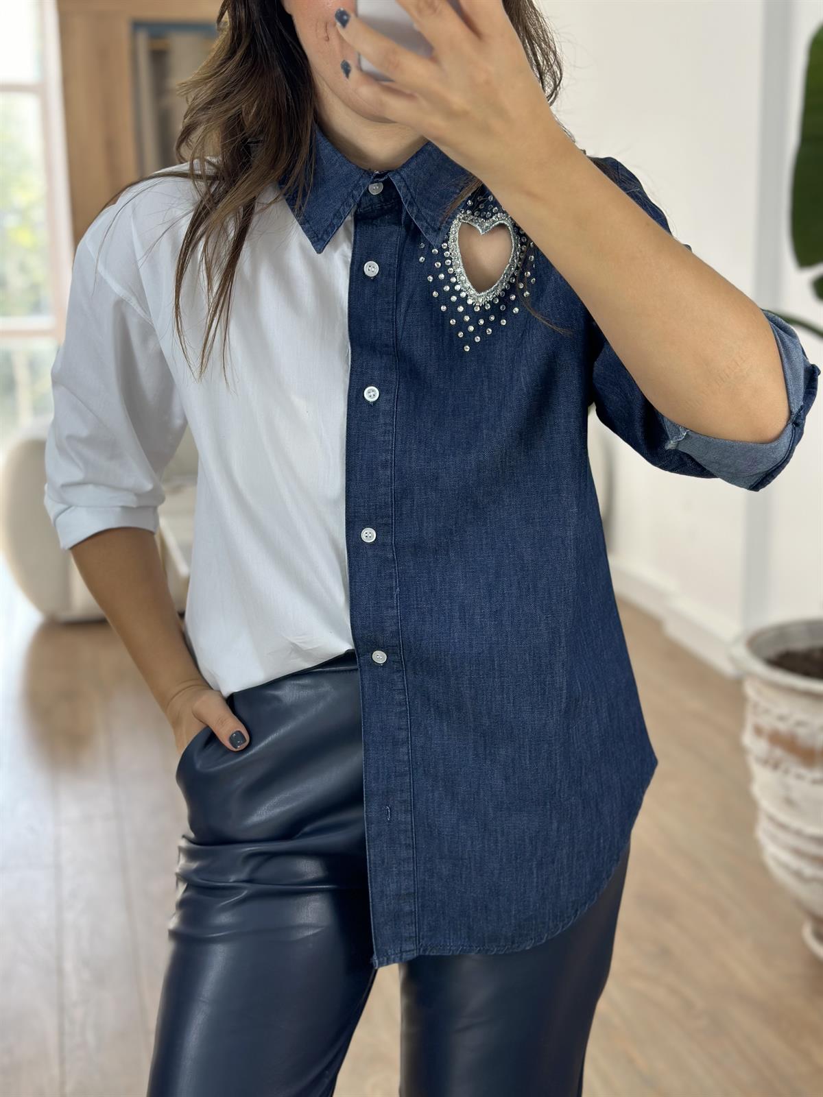 Kalp Detaylı Tensel Gömlek