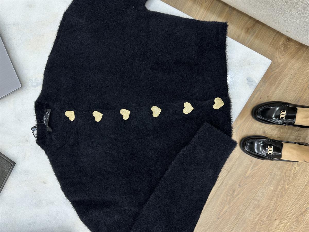 Kalp Düğmeli Yumoş Hırka-Siyah