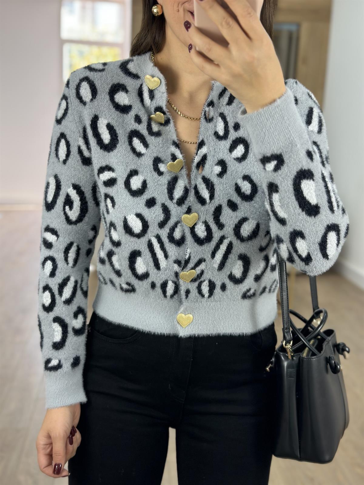 Kalp Düğmeli Yumoş Leopar Hırka-Gri