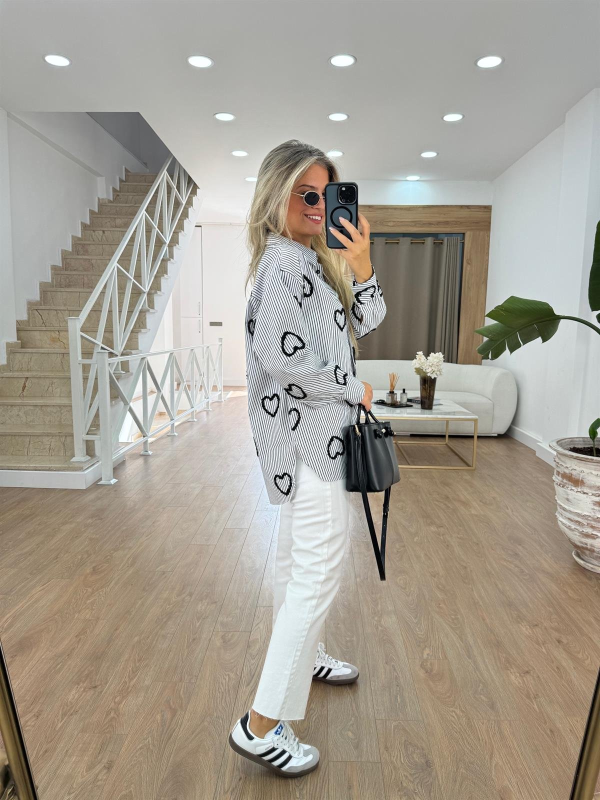 Kalp İşlemeli Çizgili Gömlek - Siyah