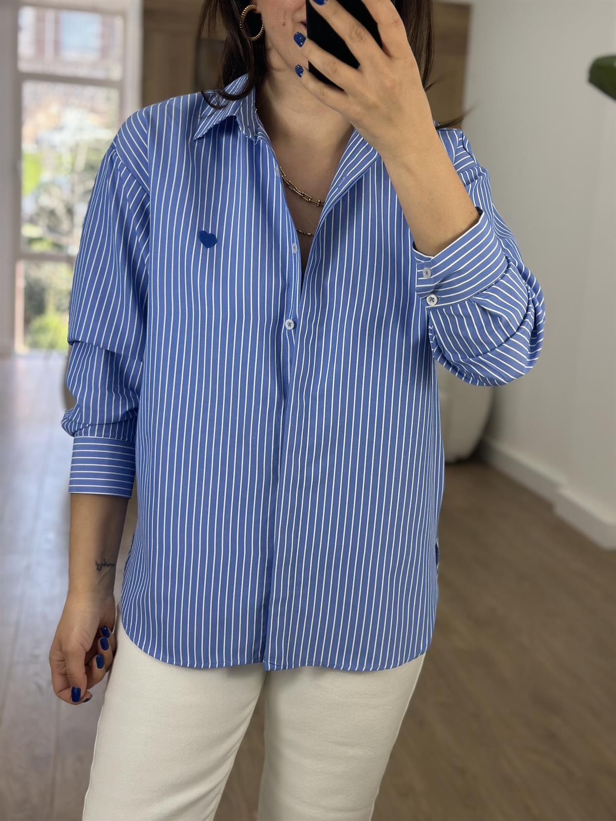 Kalp Nakışlı Çizgili Gömlek-Mavi