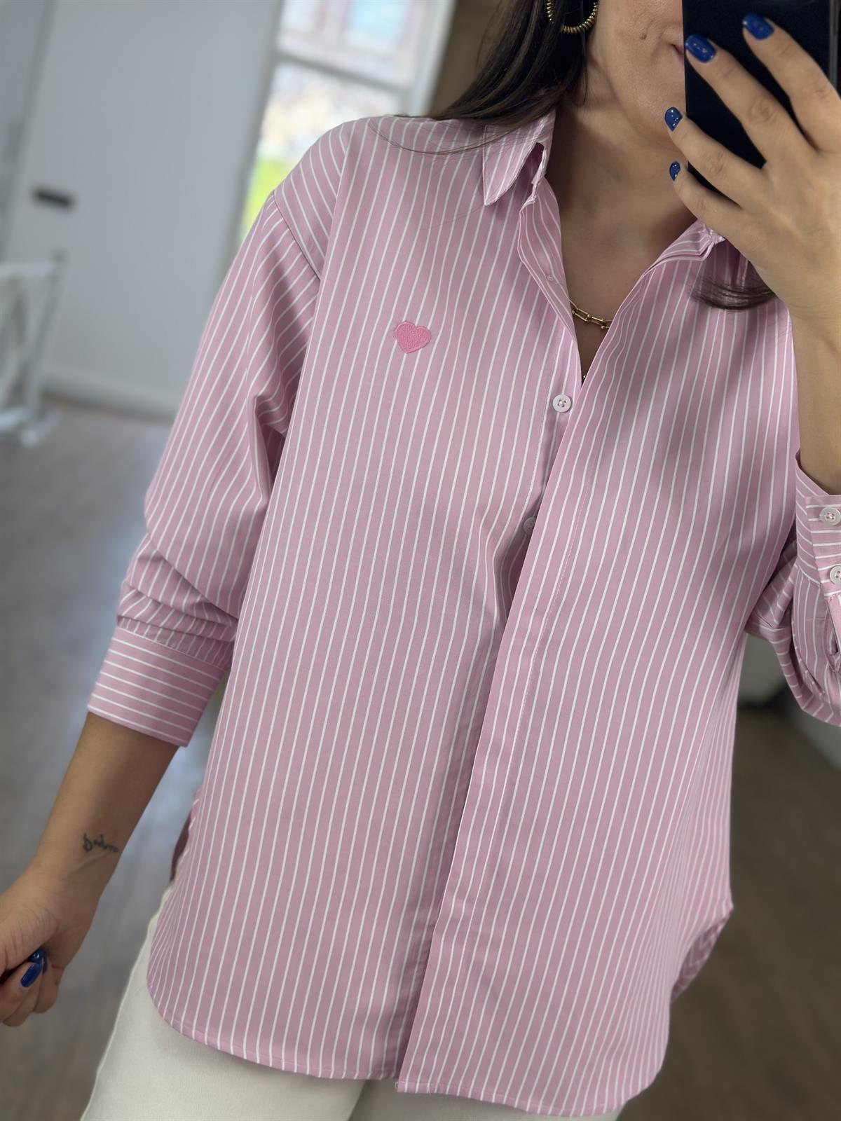 Kalp Nakışlı Çizgili Gömlek-Pembe
