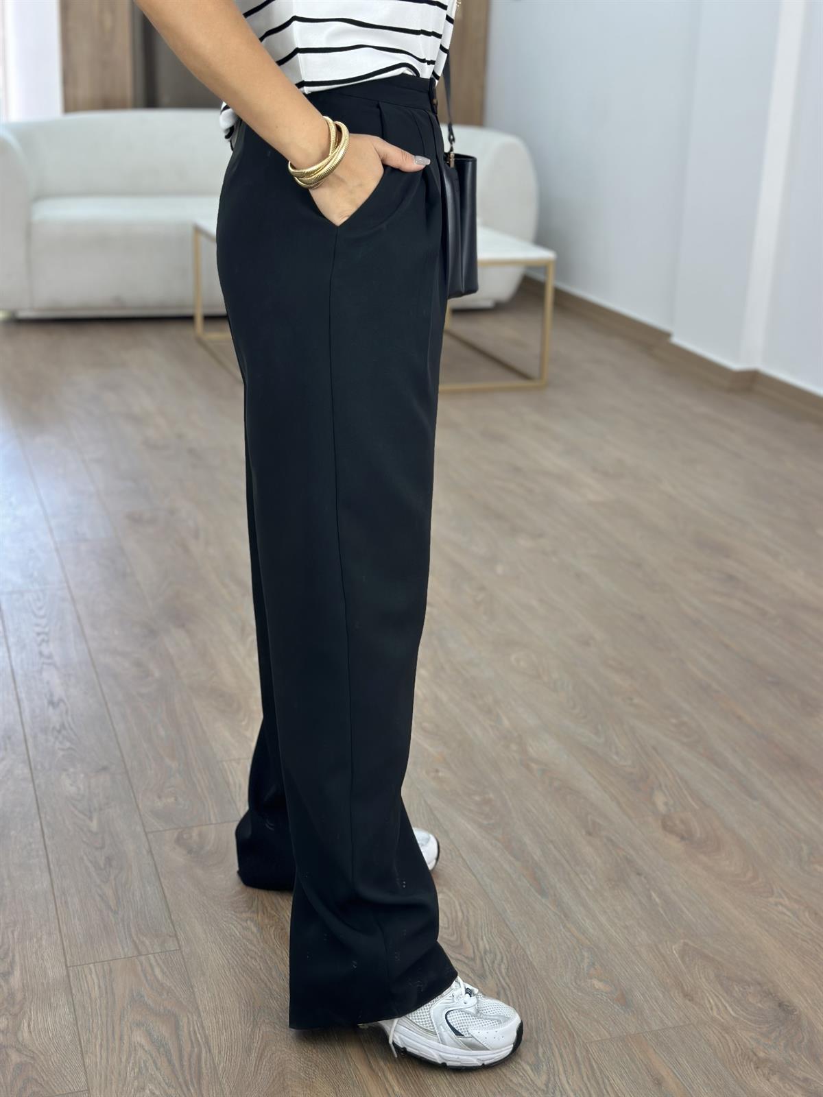 Kapak Cep Detaylı Palazzo Pantolon-Siyah