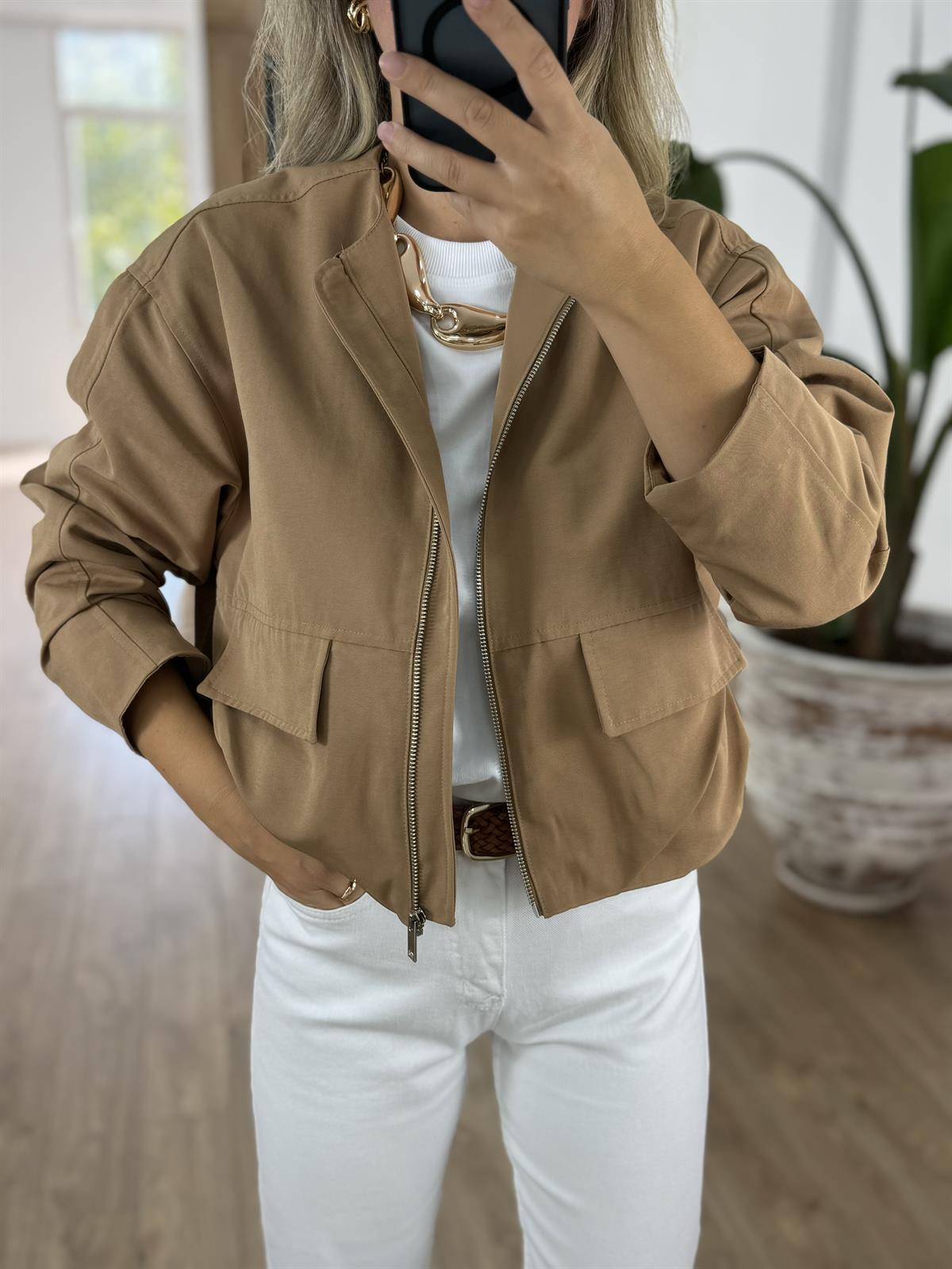 Kapak Cepli Fermuarlı Bomber Ceket - Camel
