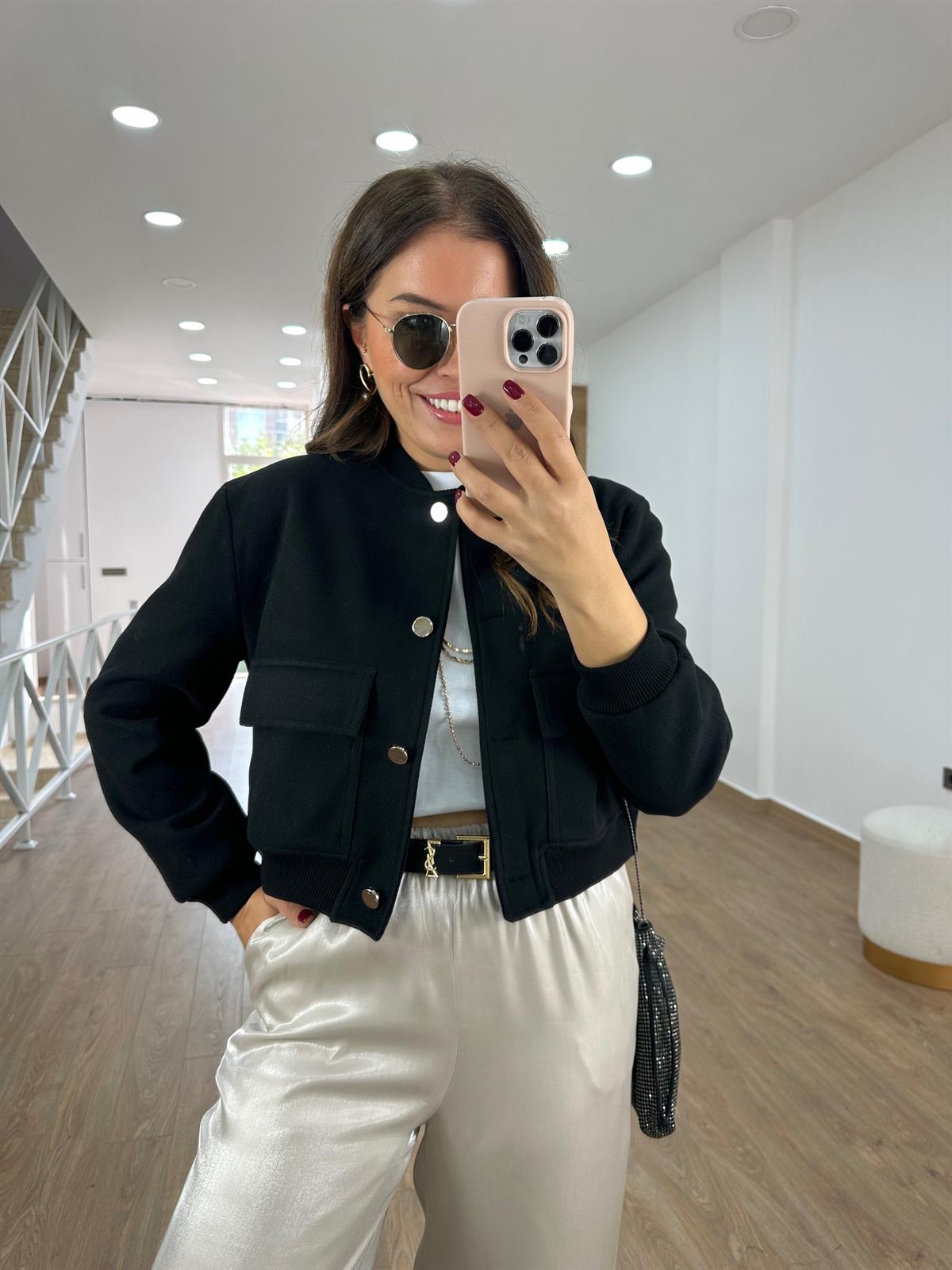 Kapak Cepli Kaşe Bomber Ceket-Siyah