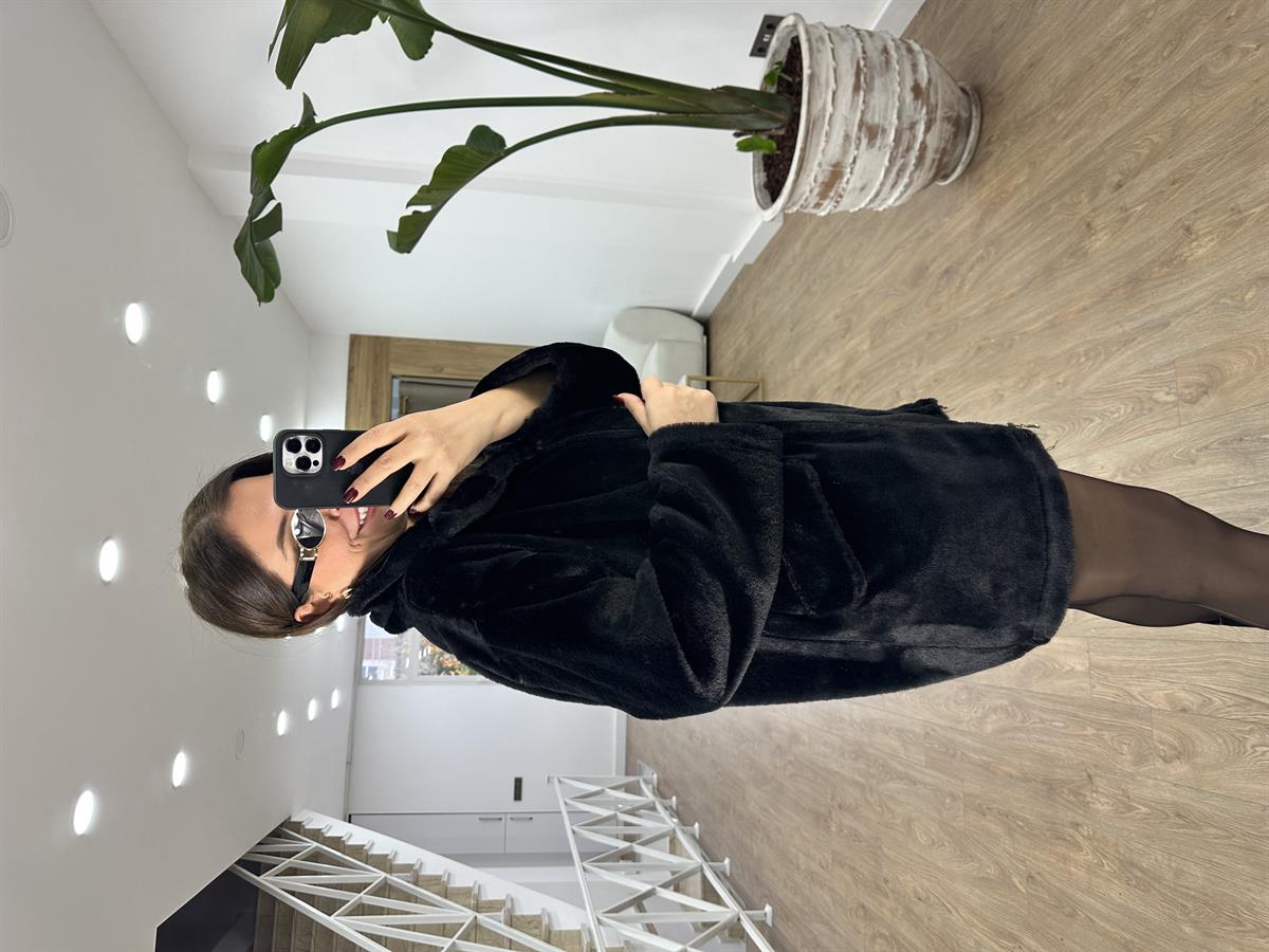 Kapak Cepli Önü Fermuarlı Kürk-Siyah