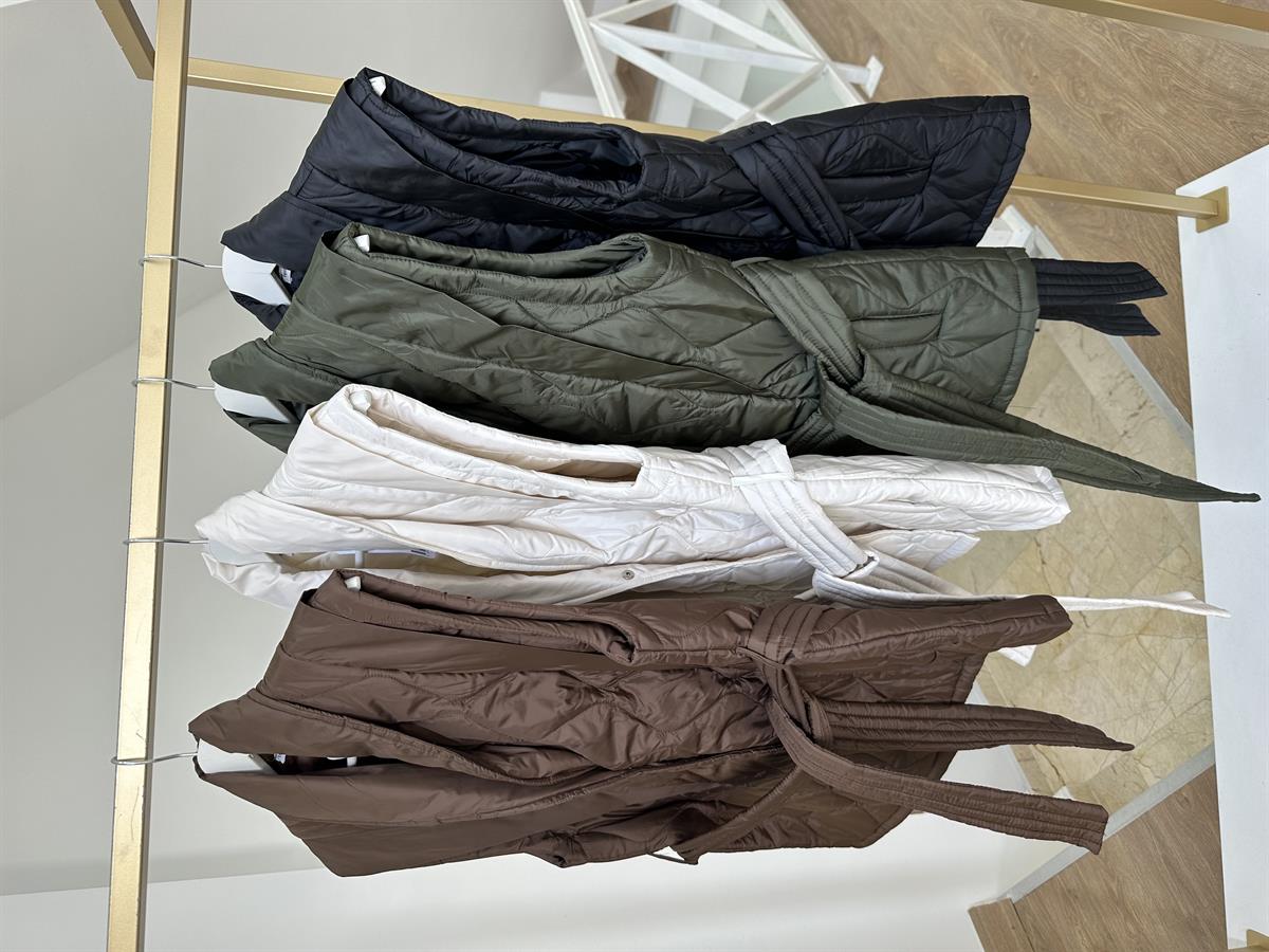 Kapitone Kuşaklı Tasarım Yelek-Bej