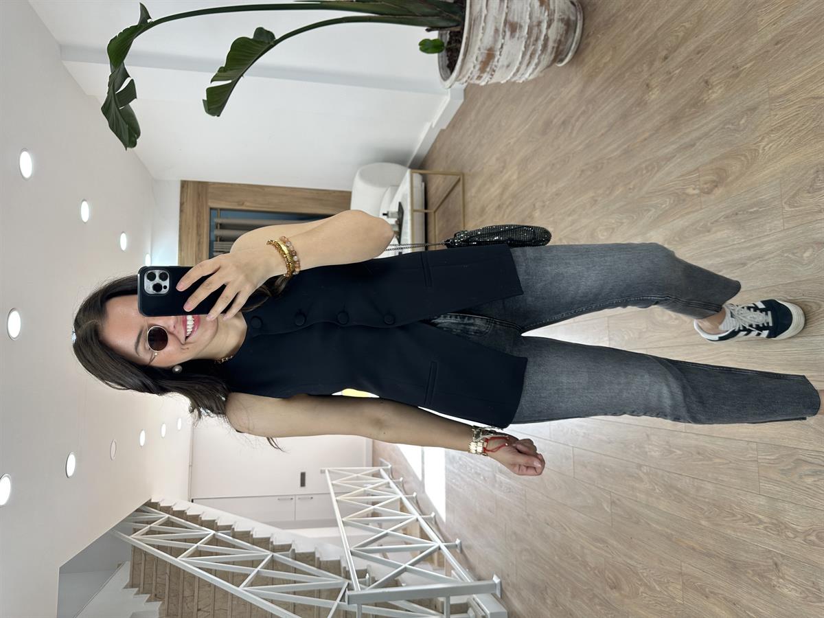 Kaplama Düğmeli Yelek-Siyah