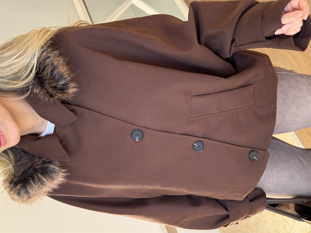 Kapüşonu Kürklü Tasarım Trenç - Kahverengi