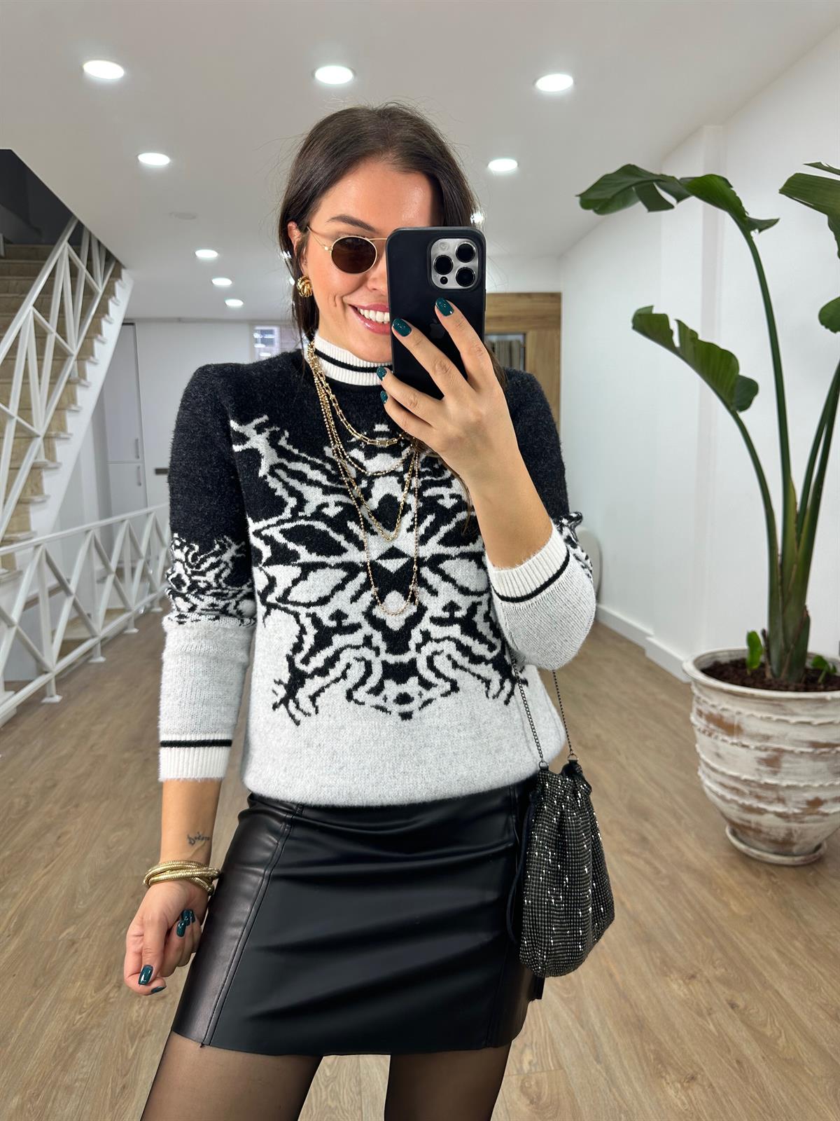 Kar Tanesi Desenli Çift Renk Kazak