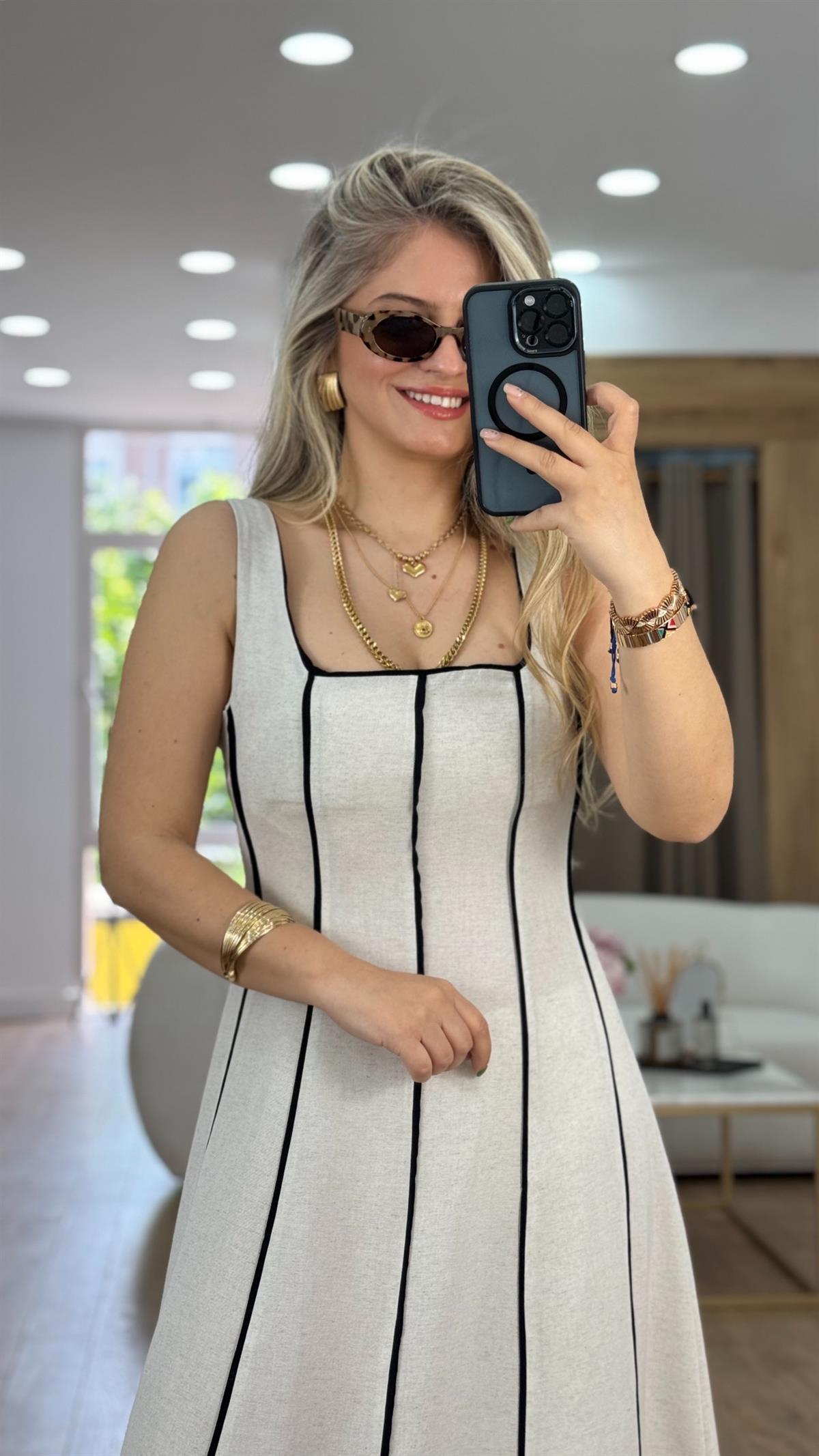 Kare Yaka Şerit Detay Elbise-Ekru