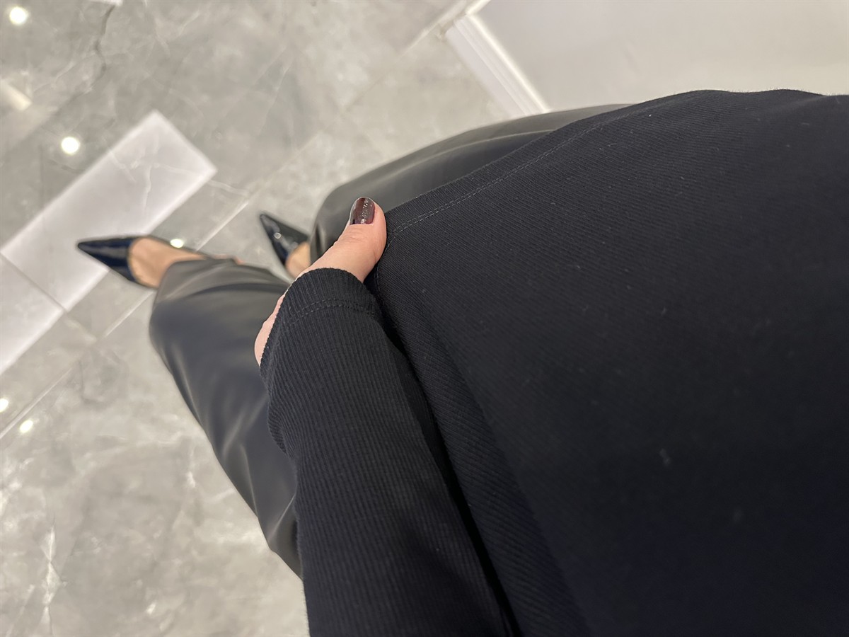 Kayık Yaka Fitili Bluz - Siyah