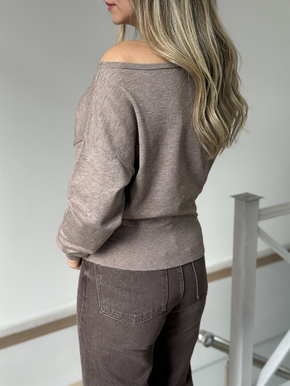 Kayık Yaka İnce Triko Kazak - Bej