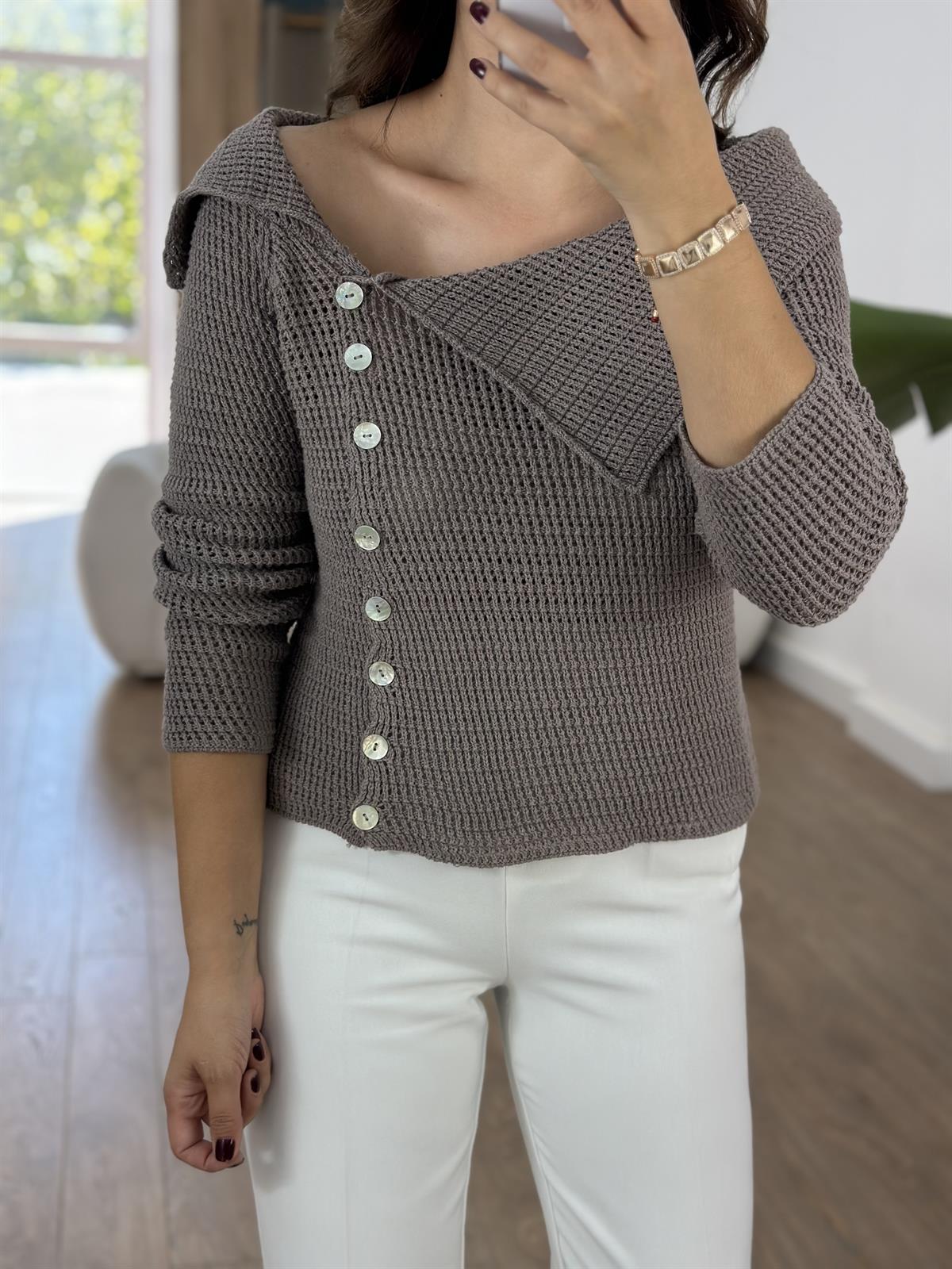 Kayık Yaka Önden Düğmeli Triko Bluz - Vizon