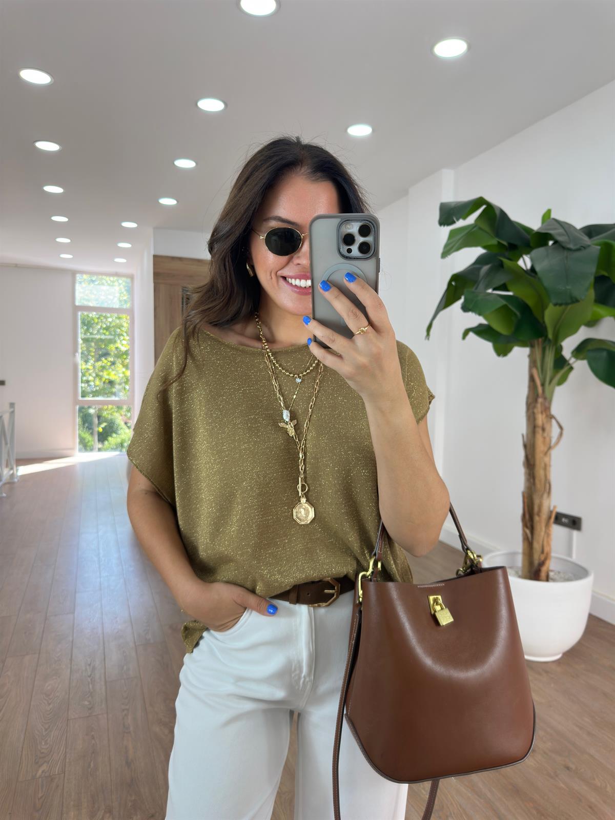 Kayık Yaka Simli Triko Bluz 