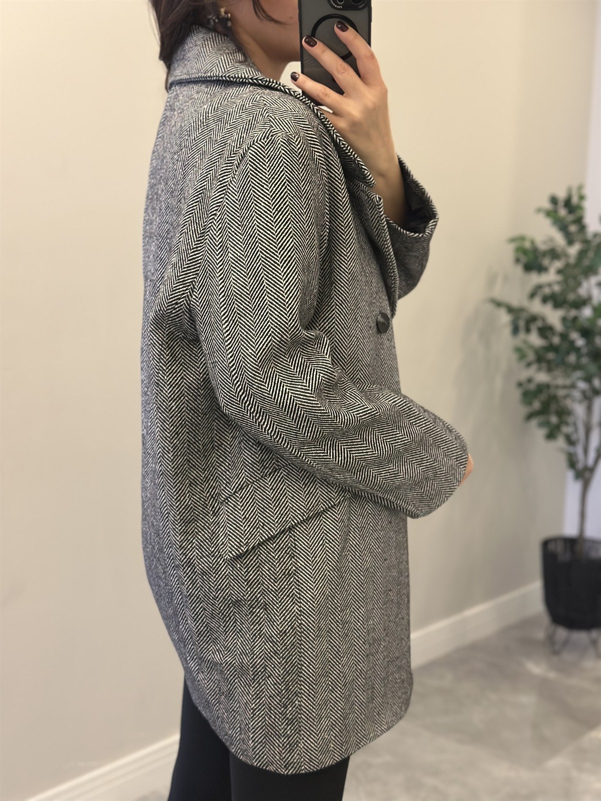 Kazayağı Astarlı Oversize Kaban - Siyah