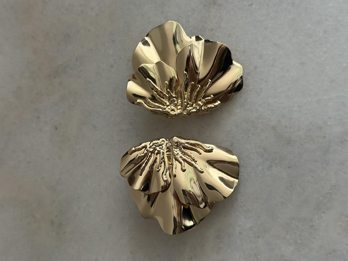 Kelebek Tasarım Gold Küpe