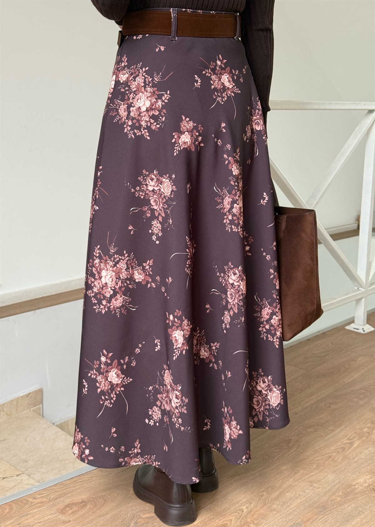 Kemerli Çiçek Desenli Midi Etek 