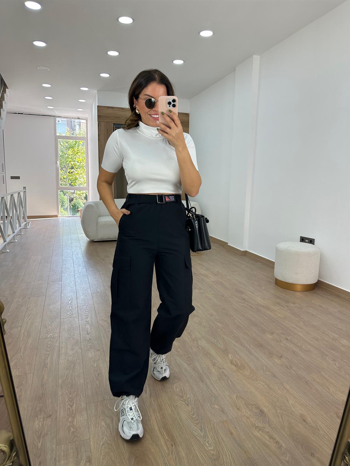 Kemerli Paçası Lastikli Kargo Cep Pantolon-Siyah