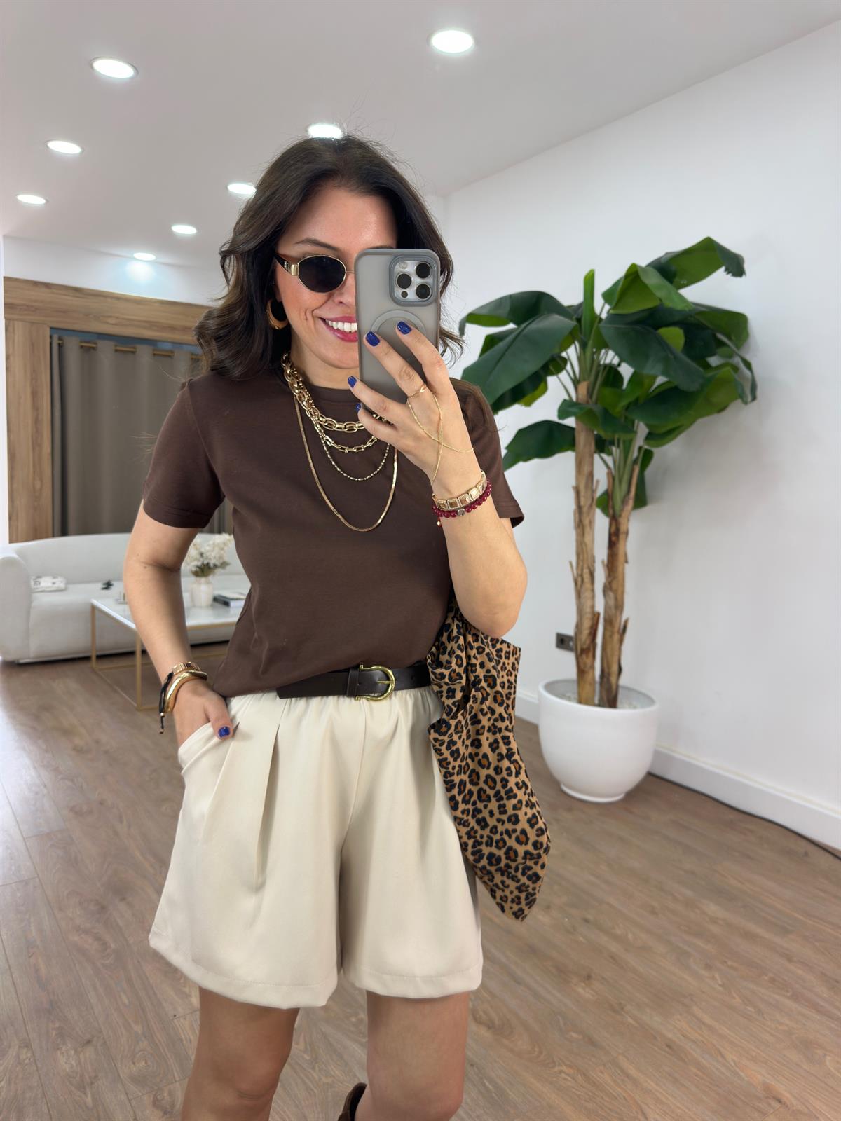 Kemerli Şehir Boy Şort - Taş