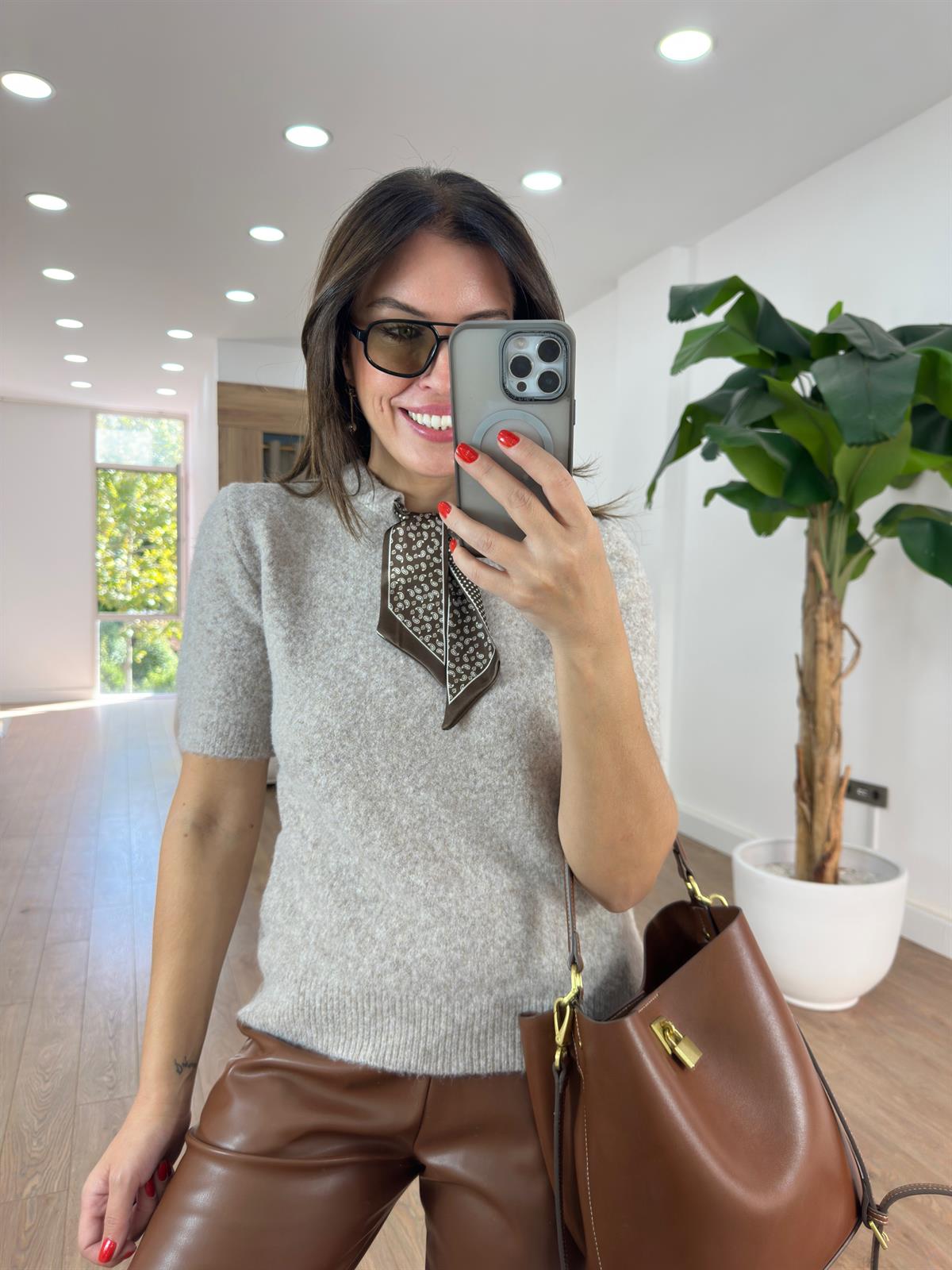 Kendinden Fularlı Kazak - Vizon