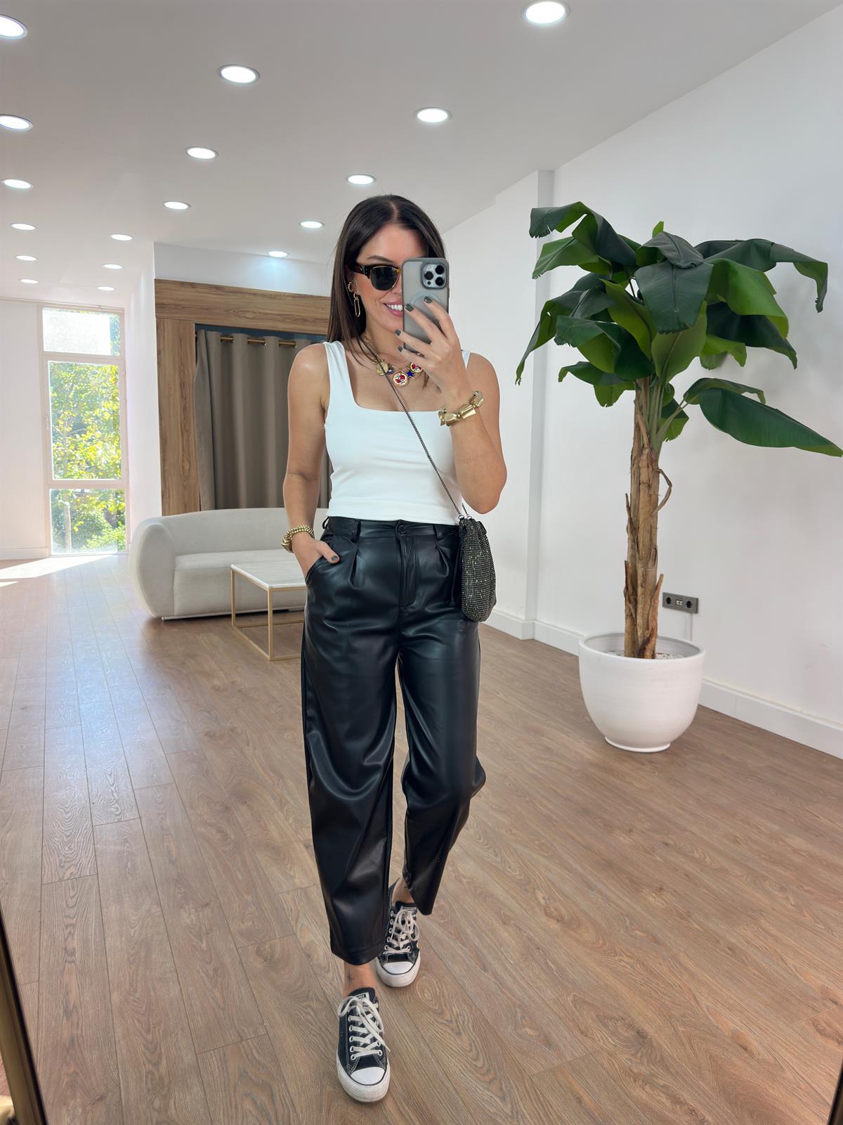 Kendinden Kemerli Deri Pantolon - Siyah