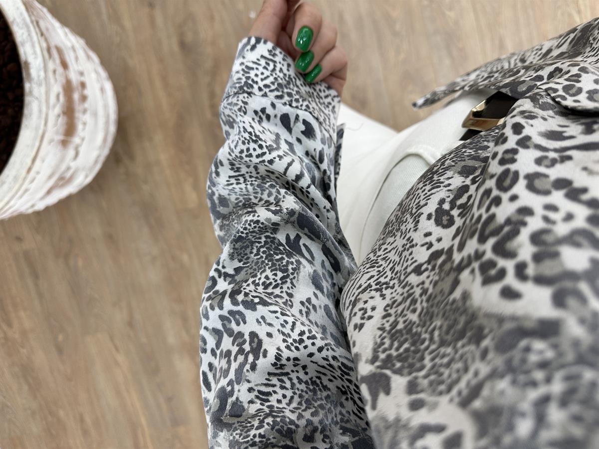 Kendinden Parlak Leopar Desenli Gömlek-Gri