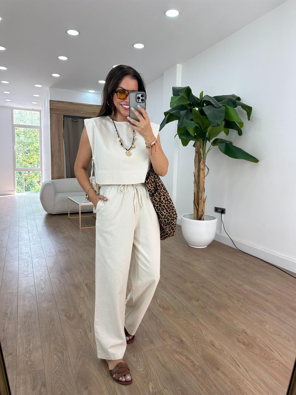 Keten Vatkalı Crop Pantolon Takım - Ekru