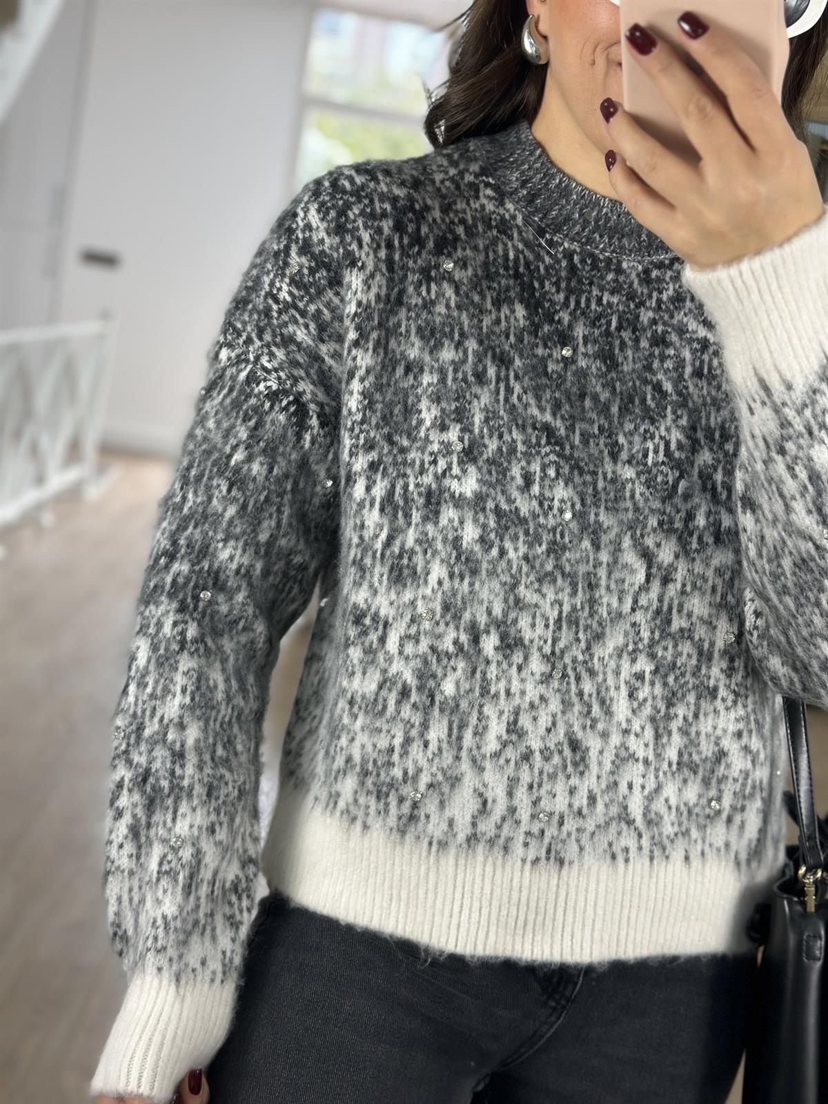 Kırçıllı Tüylü Taşlı Kazak