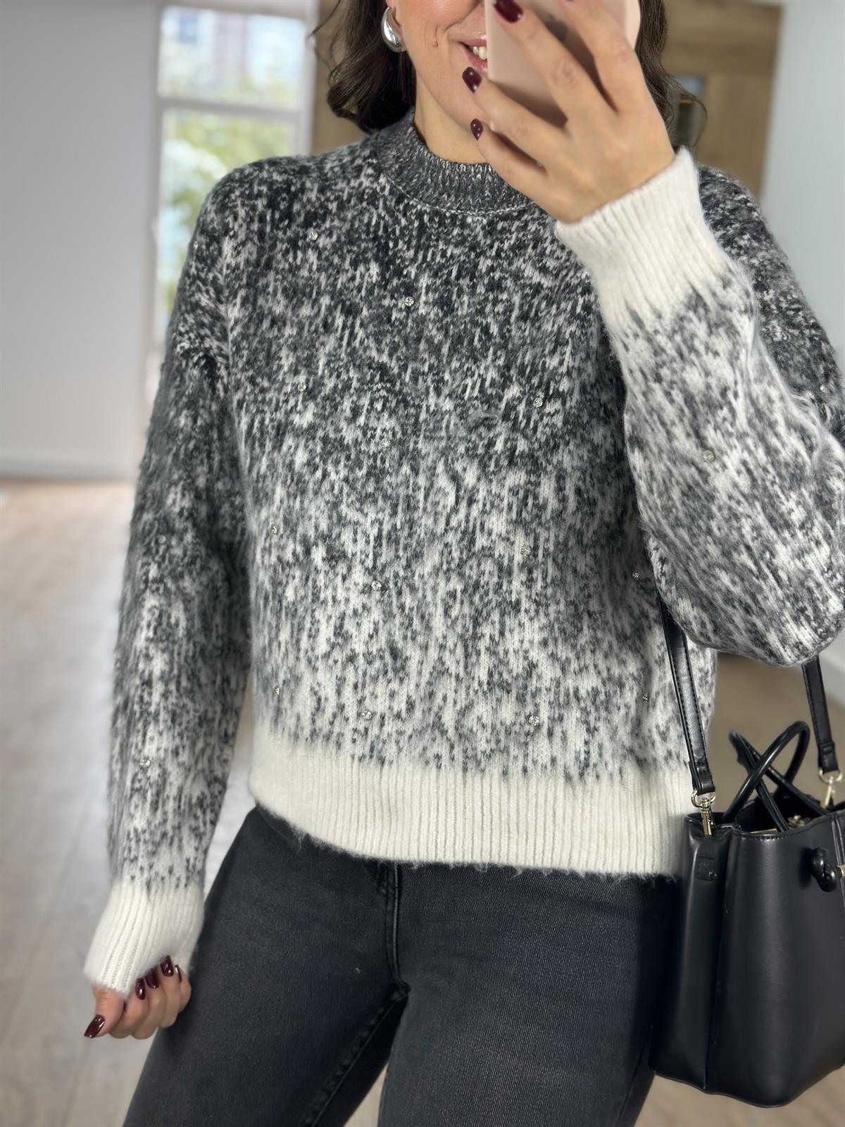 Kırçıllı Tüylü Taşlı Kazak