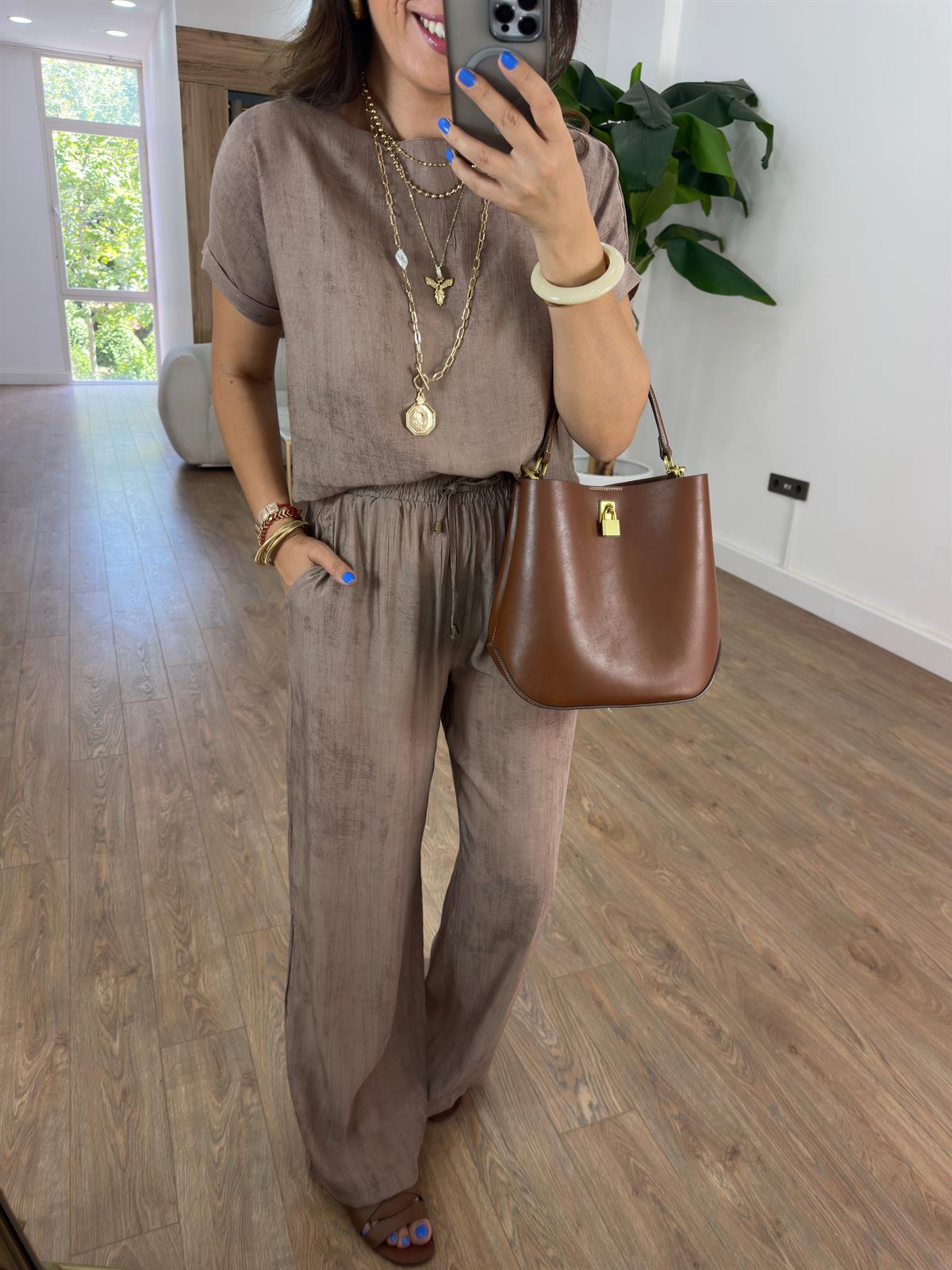 Kısa Kol Bluz Pantolon Tiril Takım - Kahve