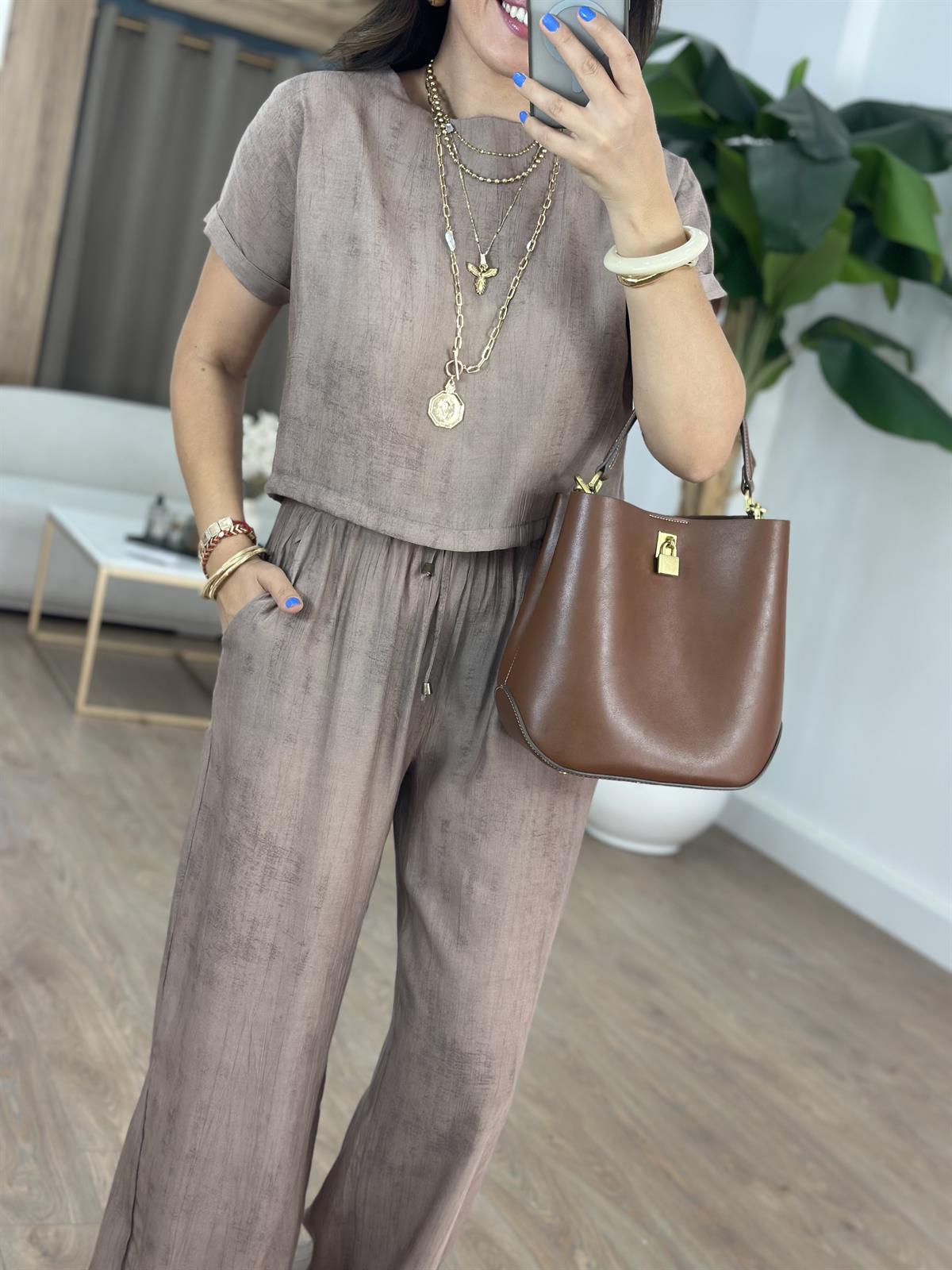 Kısa Kol Bluz Pantolon Tiril Takım - Kahve