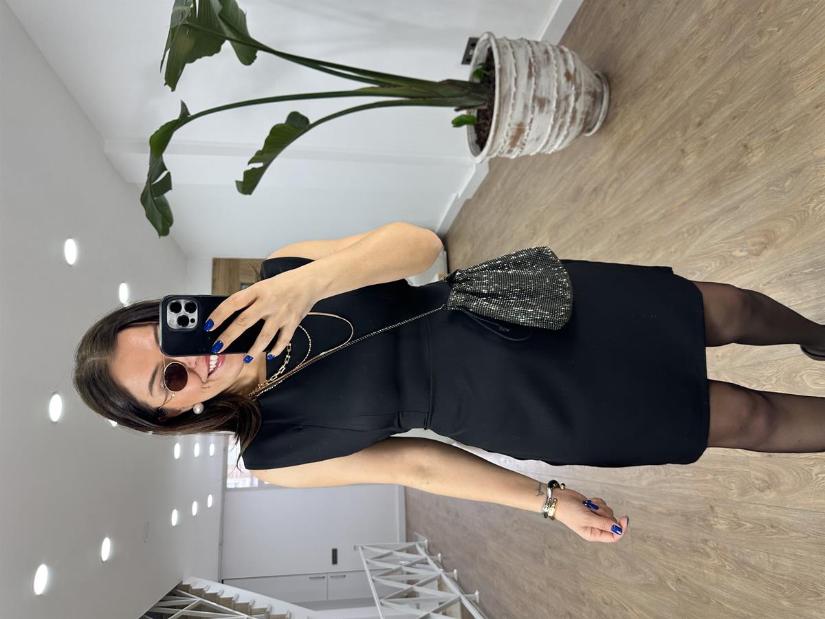 Kol Detaylı Elbise-Siyah