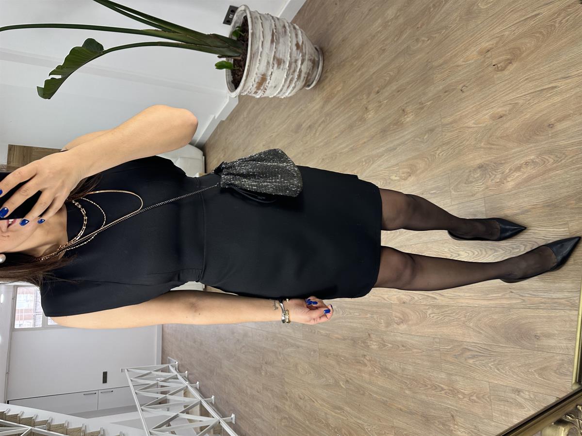 Kol Detaylı Elbise-Siyah