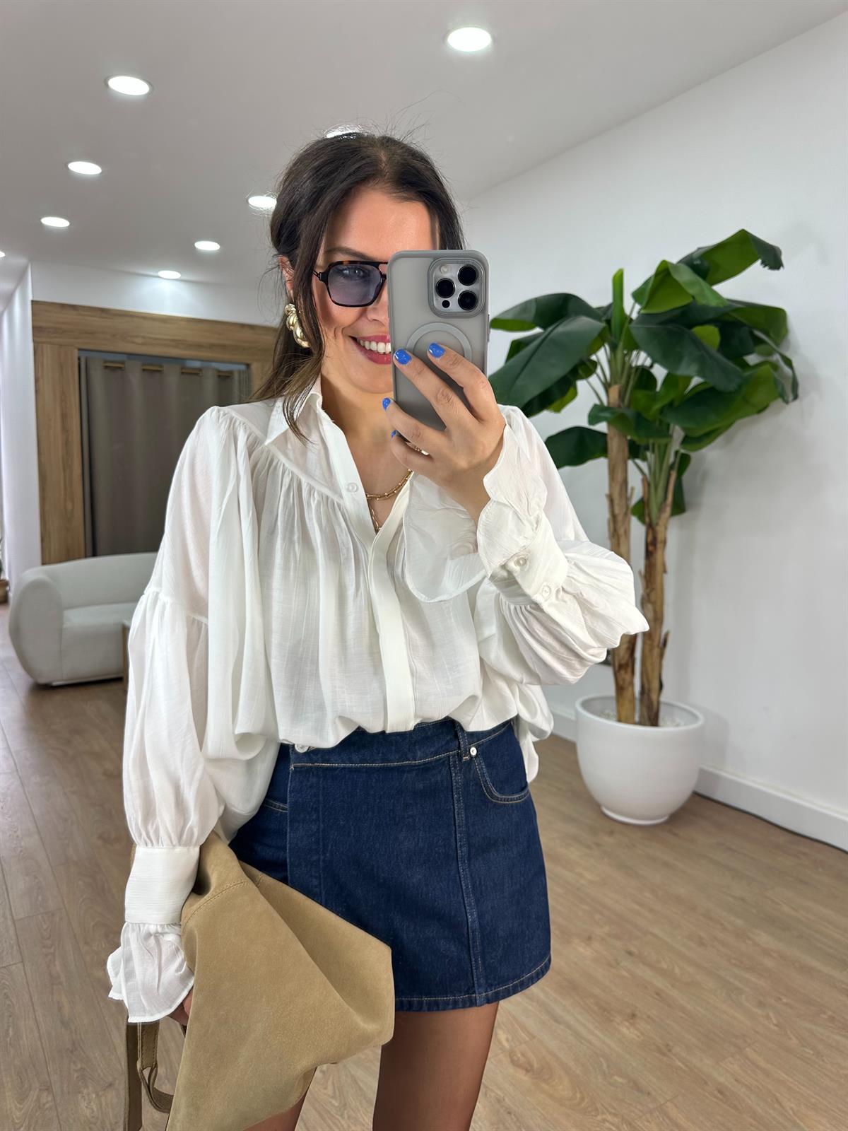 Kol Detaylı Lastikli Salaş Gömlek - Beyaz