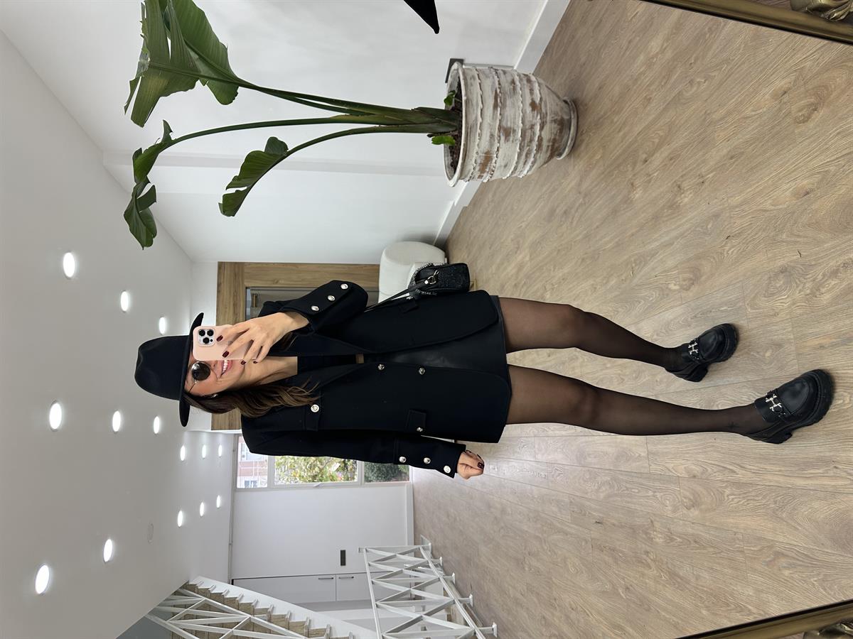 Kolları Düğmeli Tasarım Ceket-Siyah