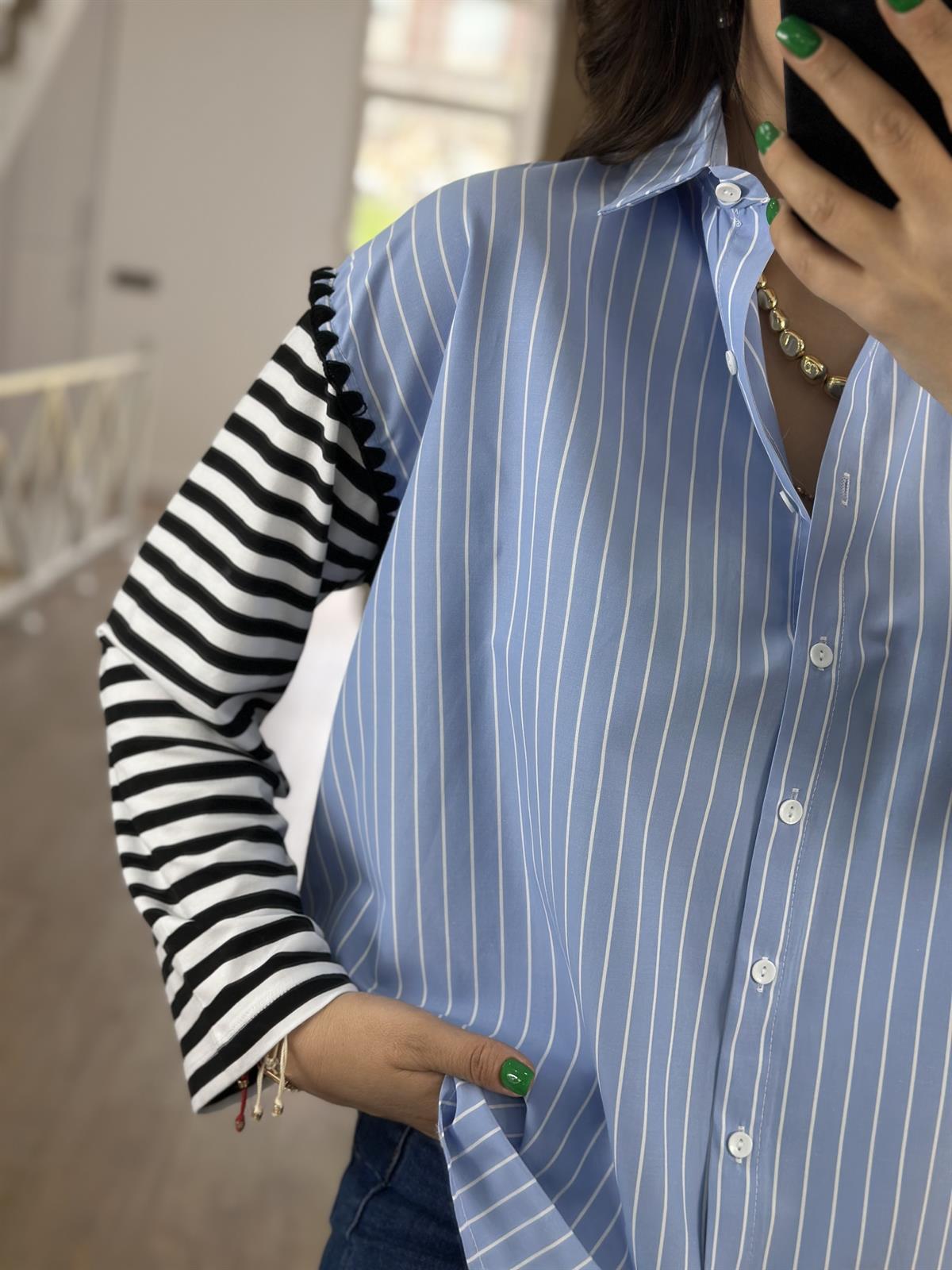 Kolları Nakışlı Çizgili Gömlek