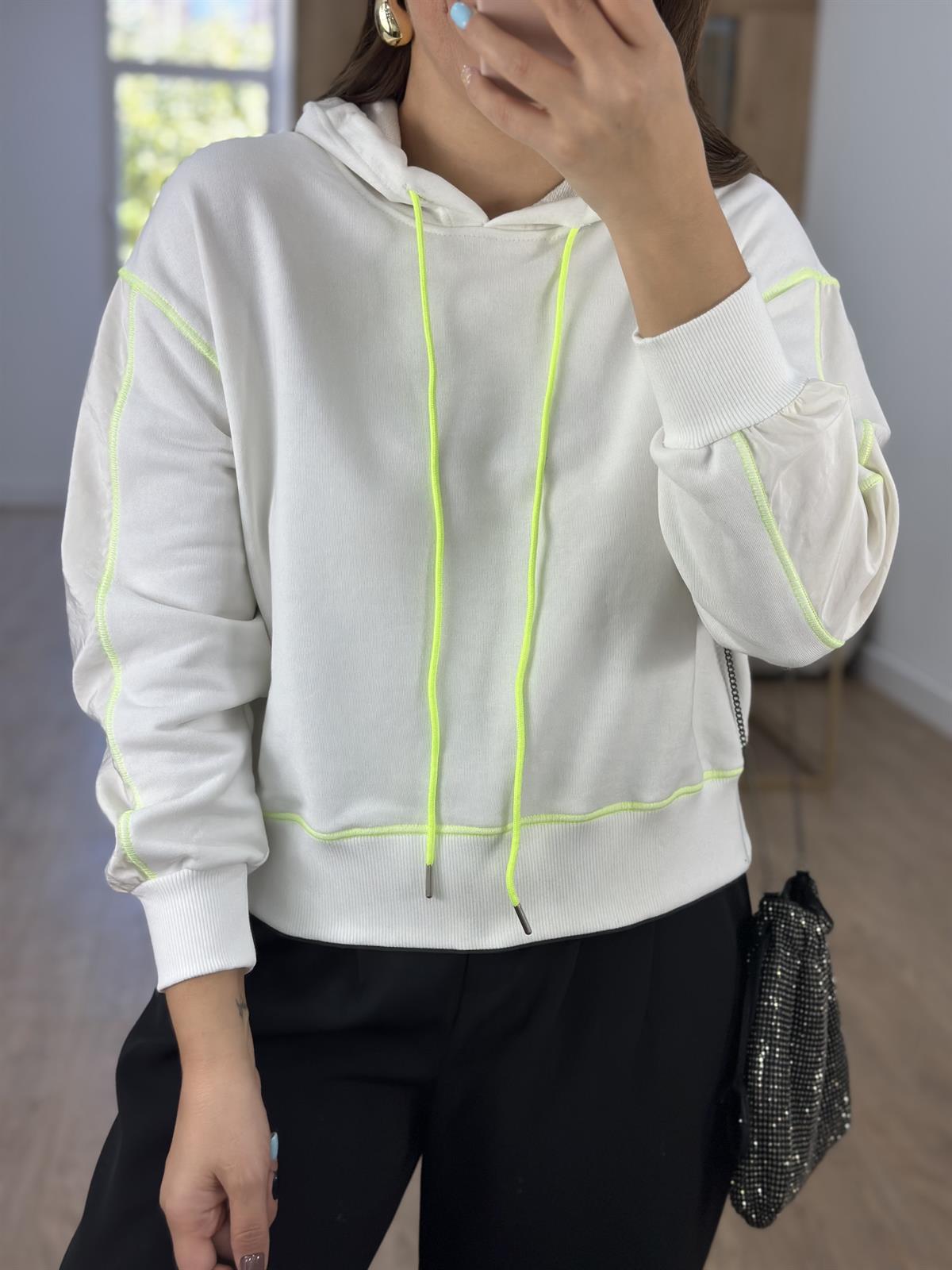 Kolları Paraşüt Detaylı Neon Bağcıklı Sweatshirt-Beyaz