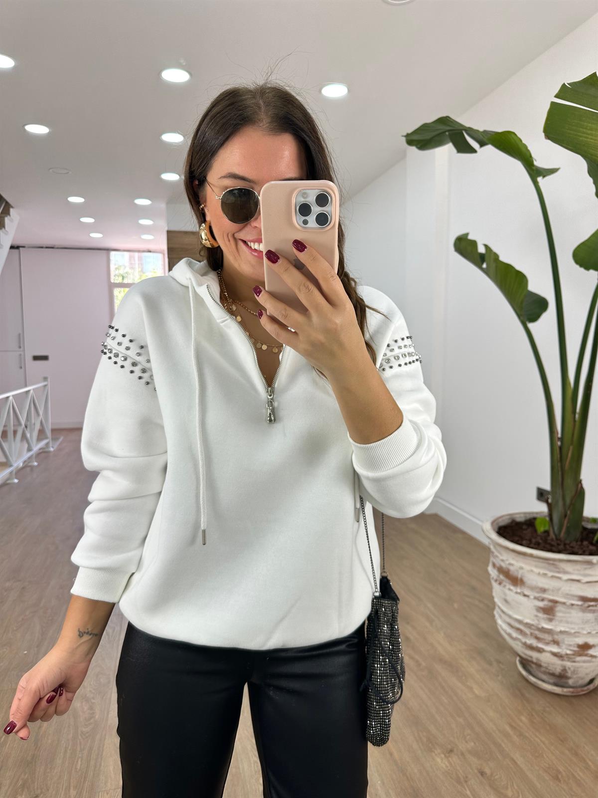 Kolları Taş Detaylı Yarım Fermuarlı Sweatshirt-Beyaz