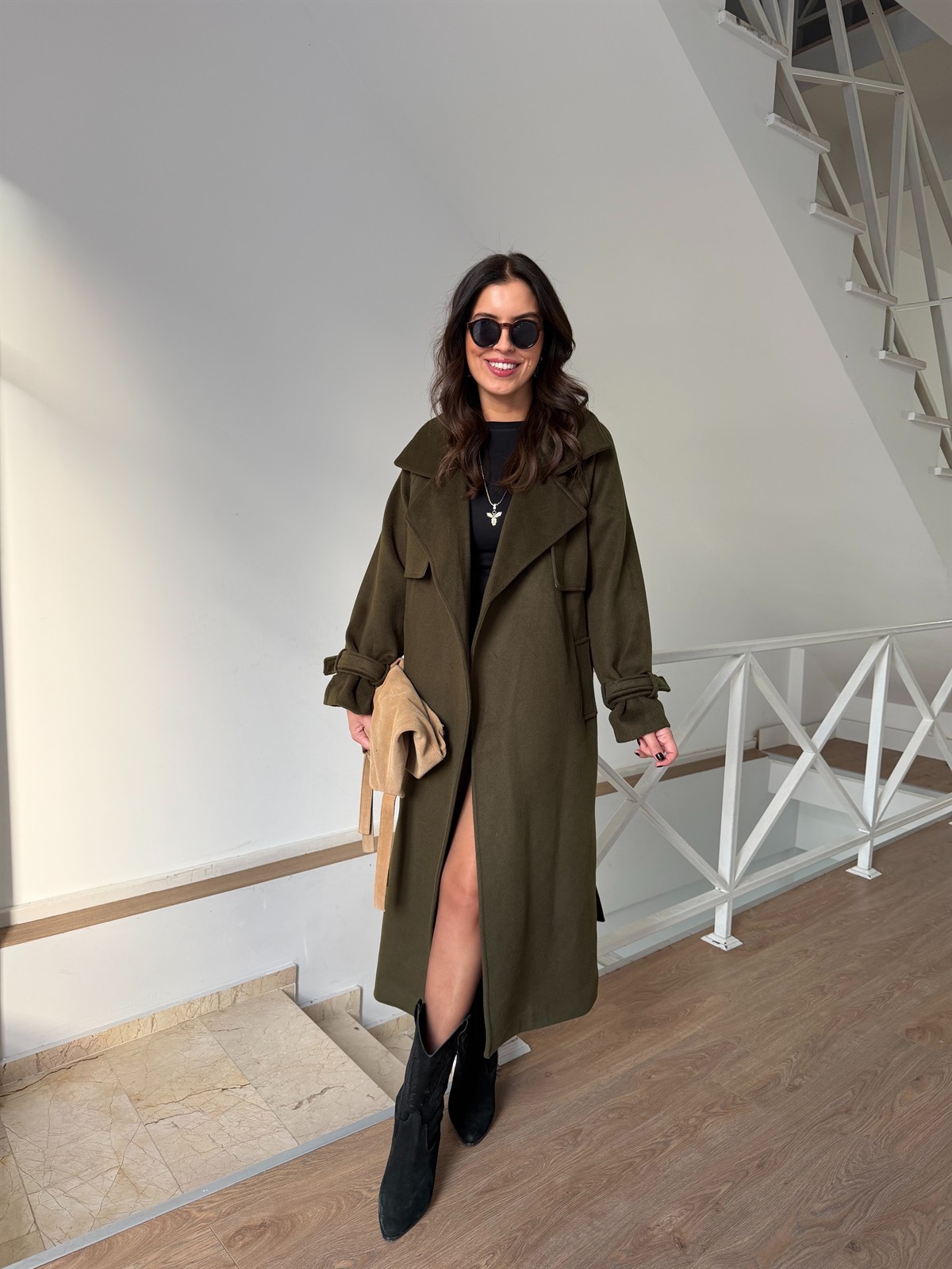 Kolları Tokalı Yünlü Kaban - Haki